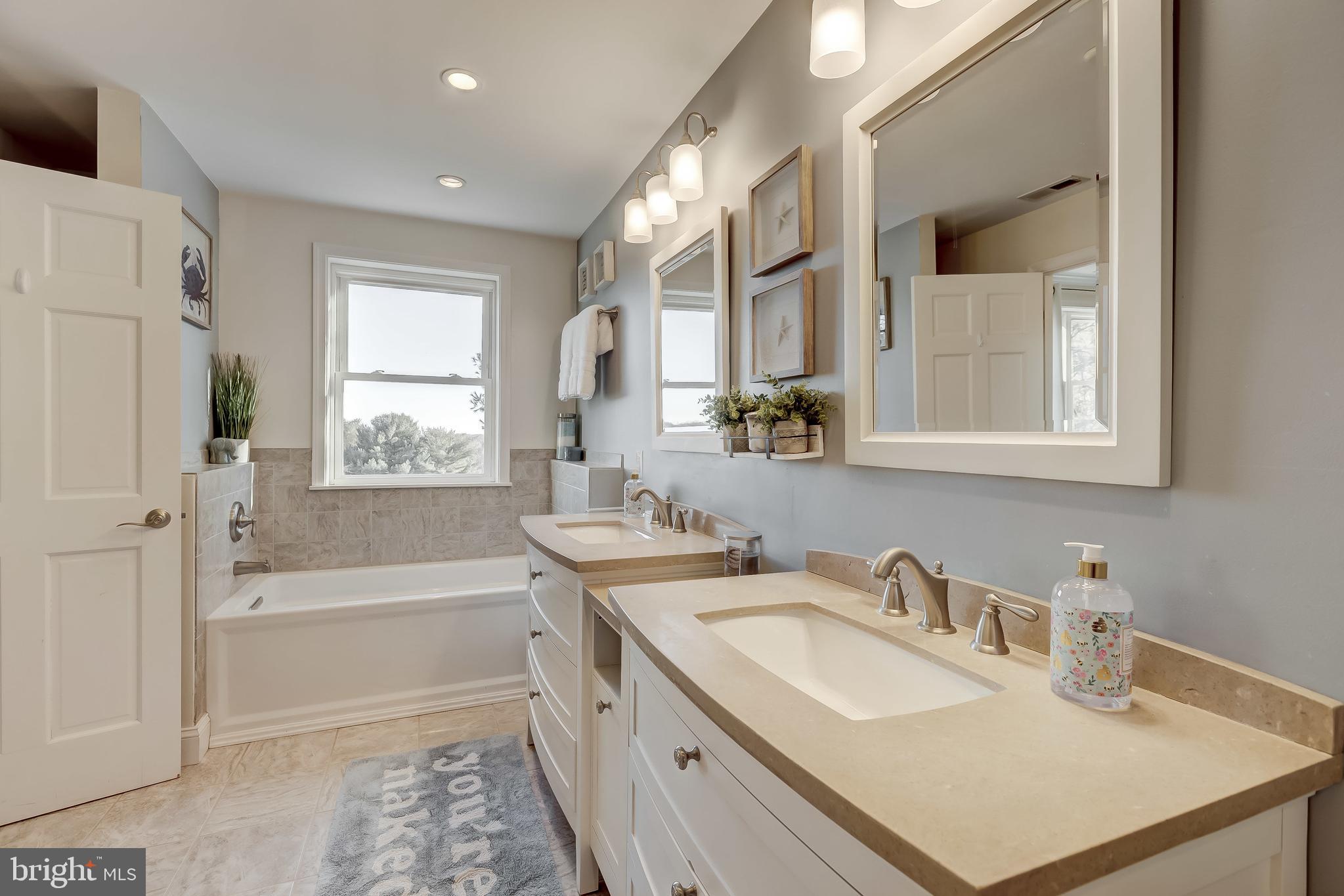 RIDGEMONT - Residential