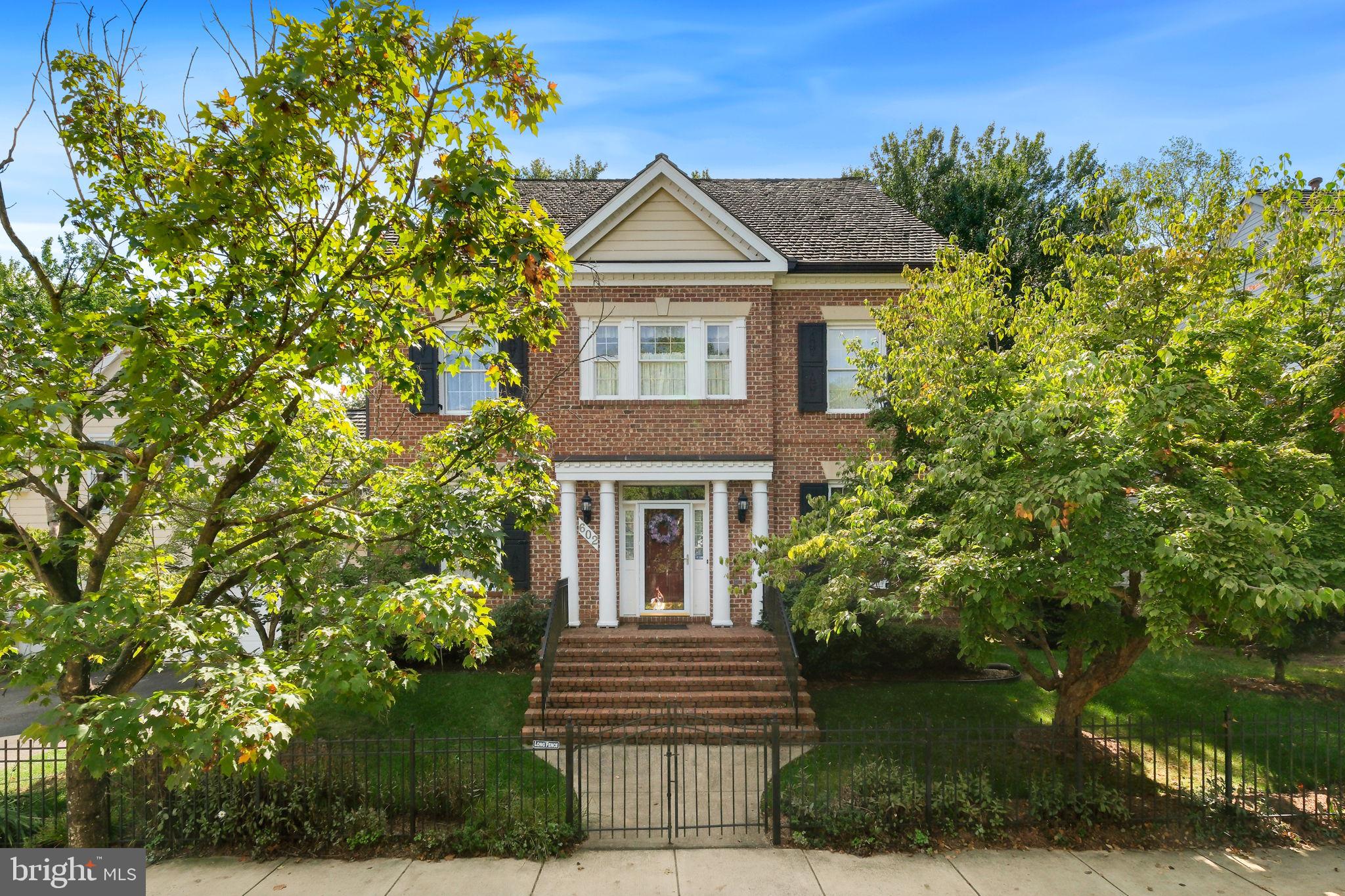 KENTLANDS - Residential