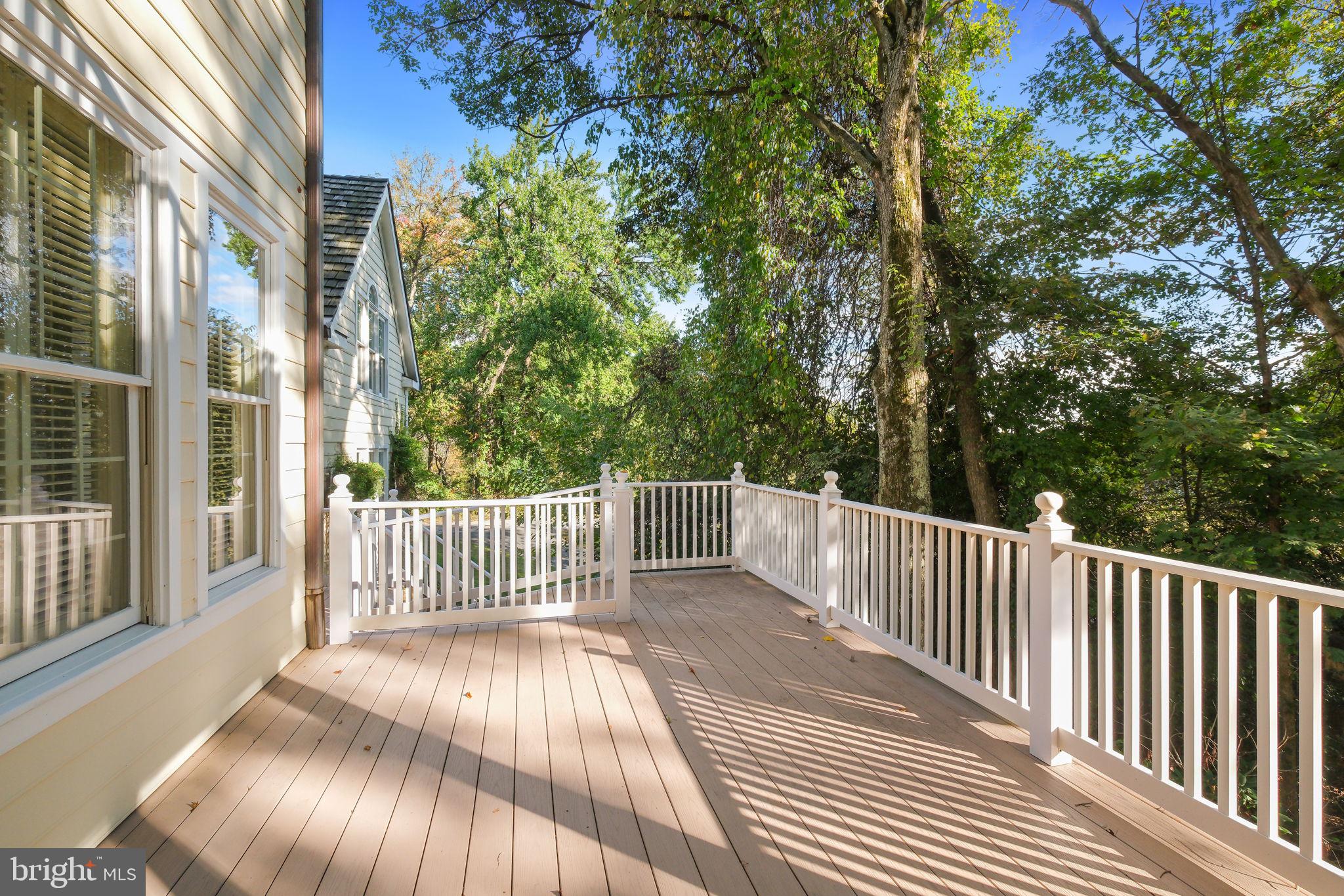 KENTLANDS - Residential