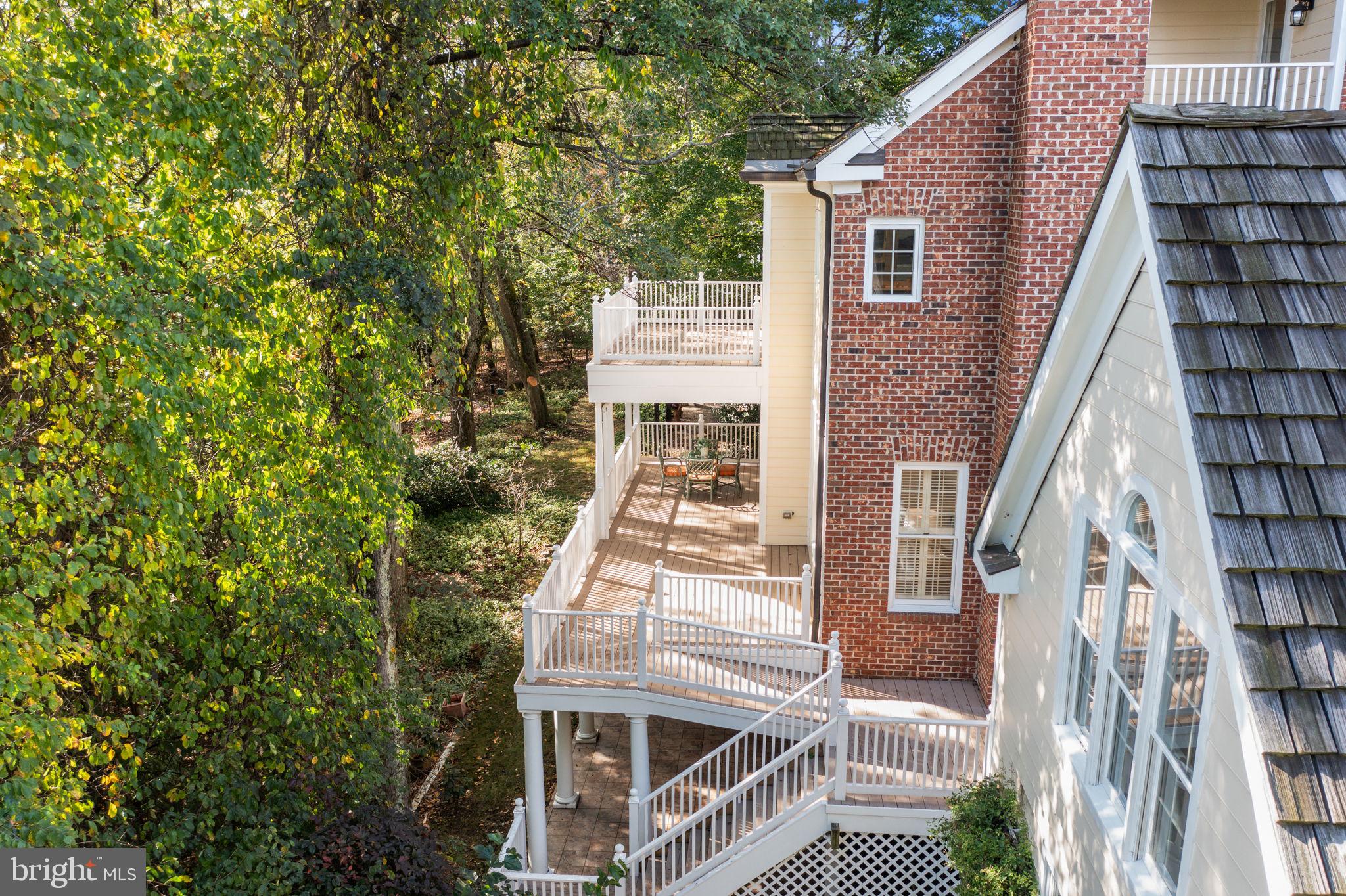 KENTLANDS - Residential