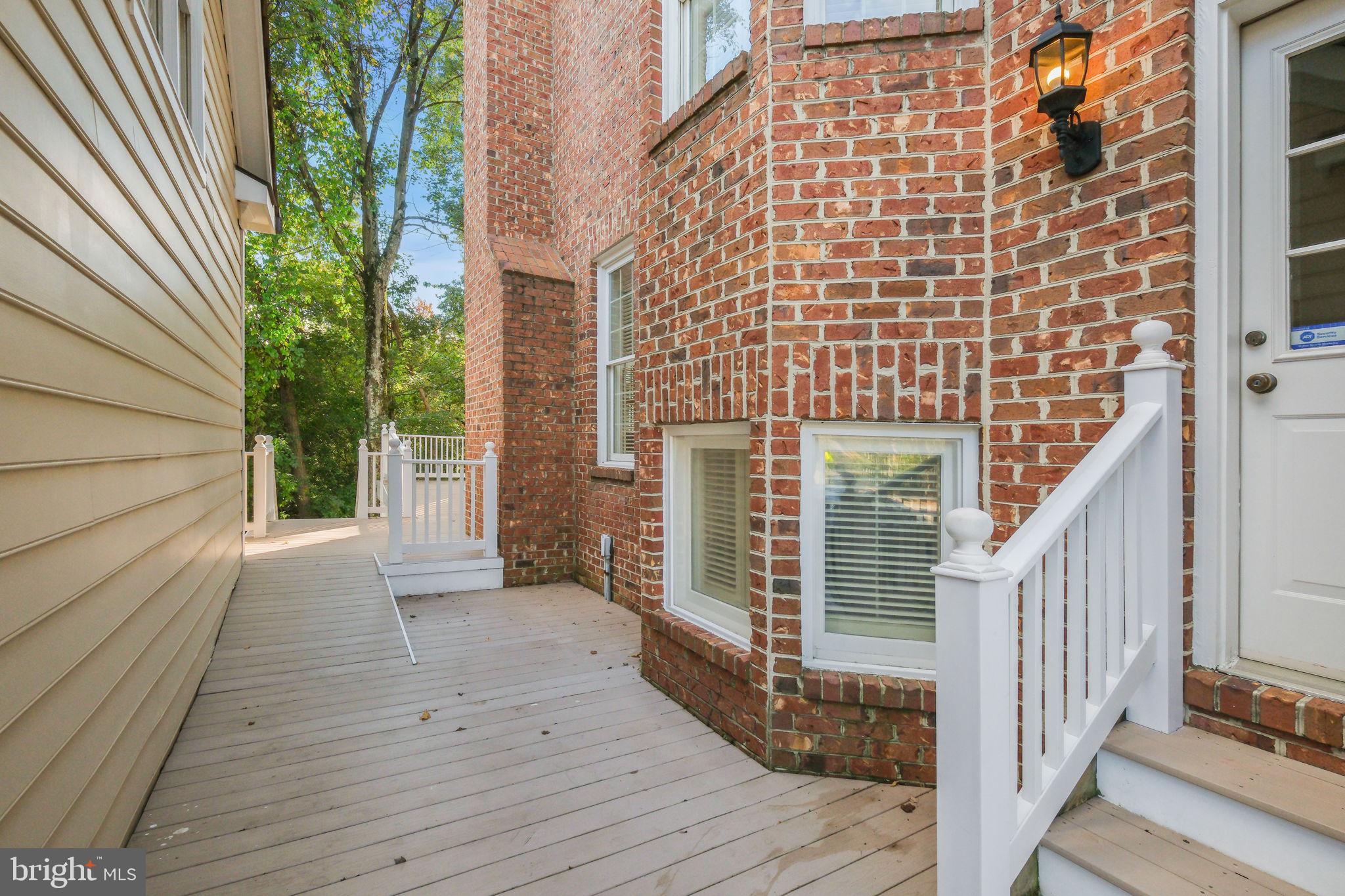 KENTLANDS - Residential