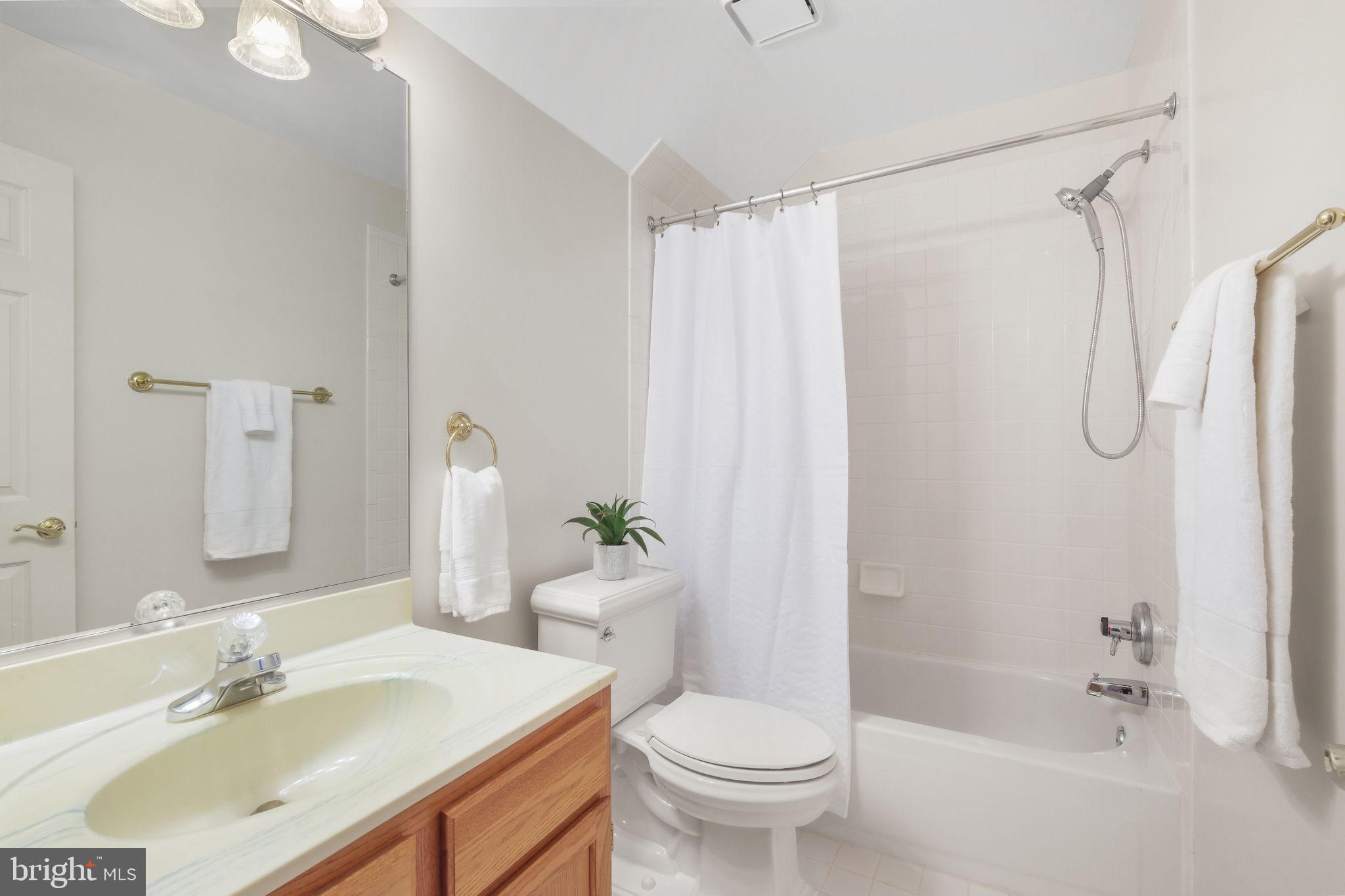 KENTLANDS - Residential