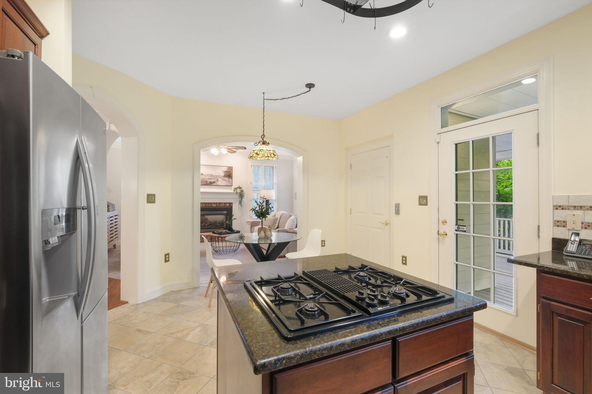 KENTLANDS - Residential