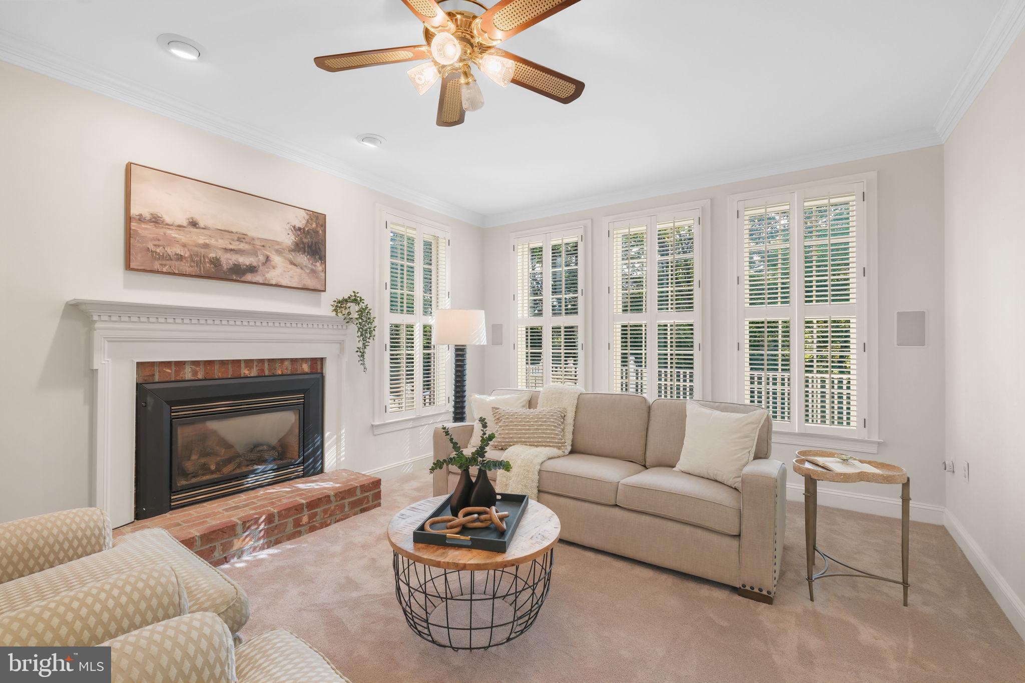 KENTLANDS - Residential