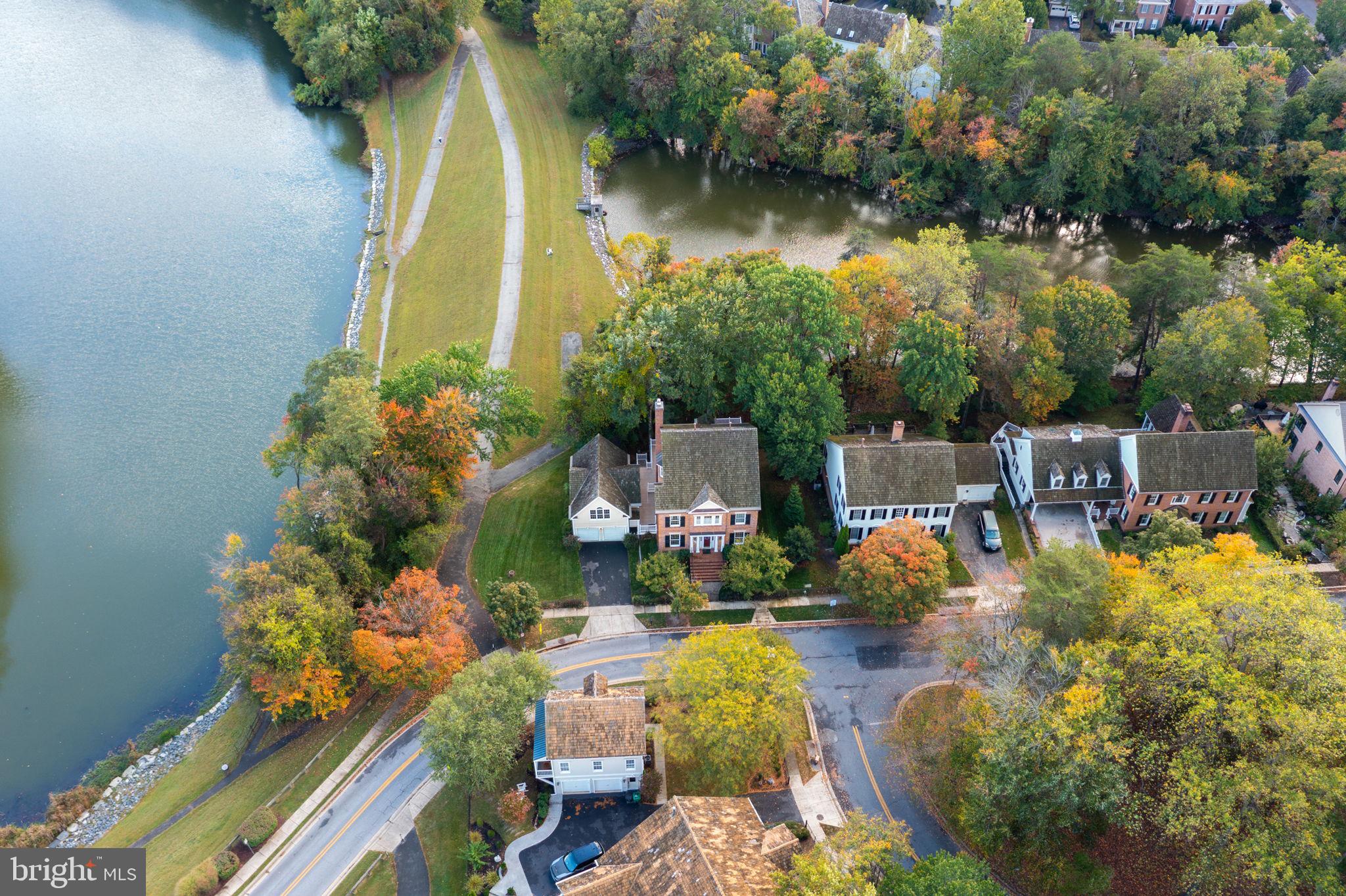 KENTLANDS - Residential