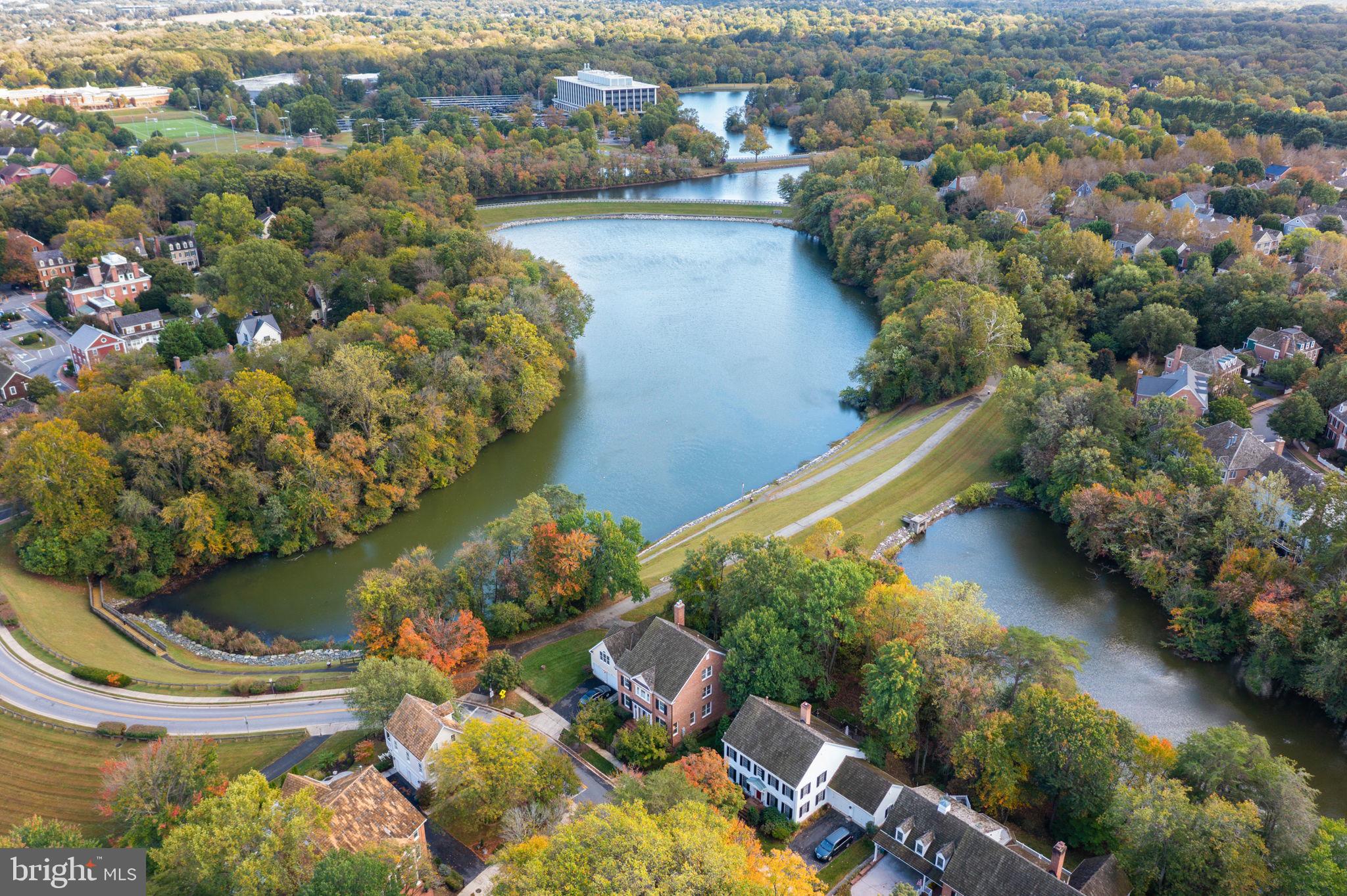 KENTLANDS - Residential