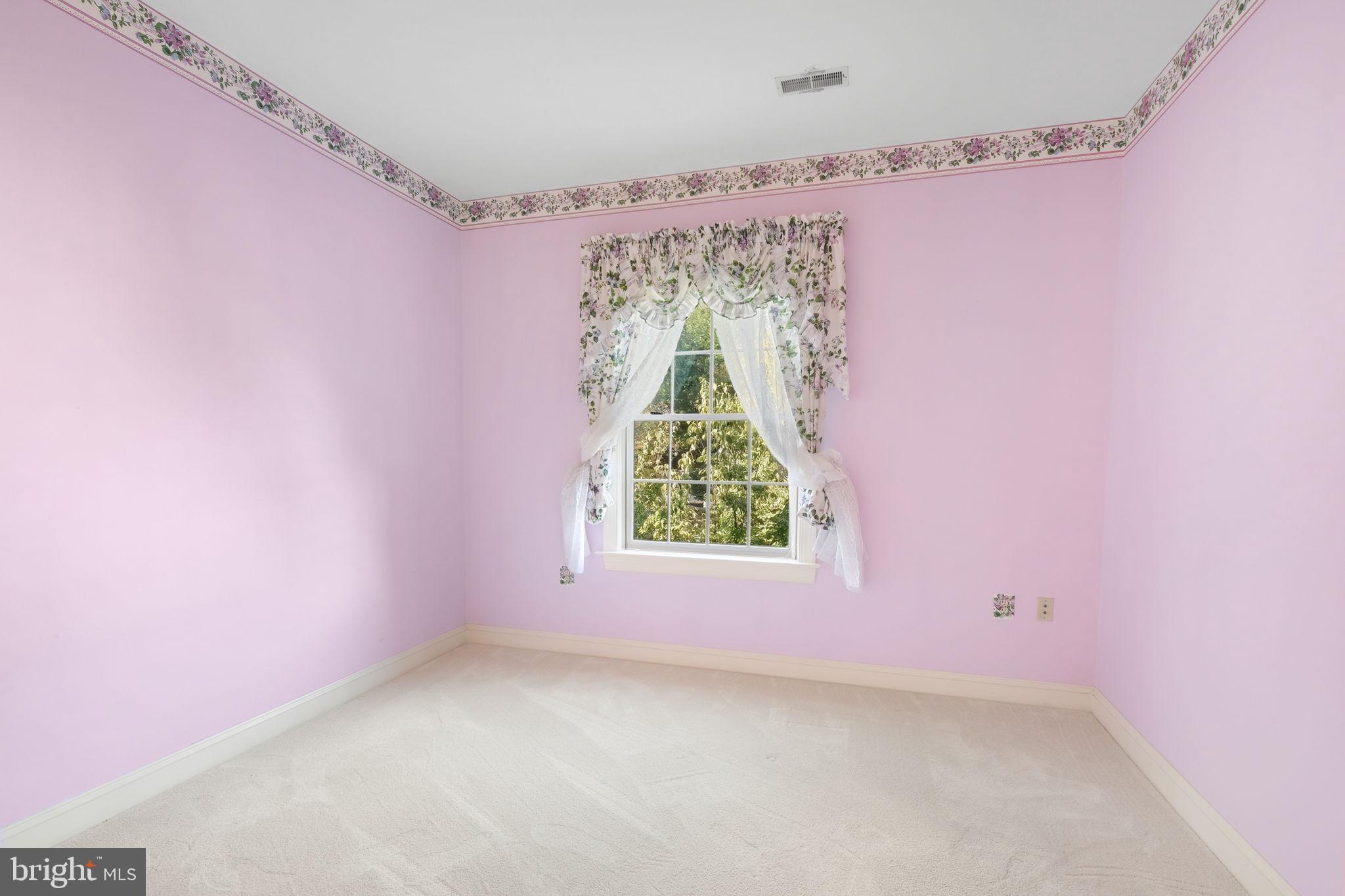 KENTLANDS - Residential