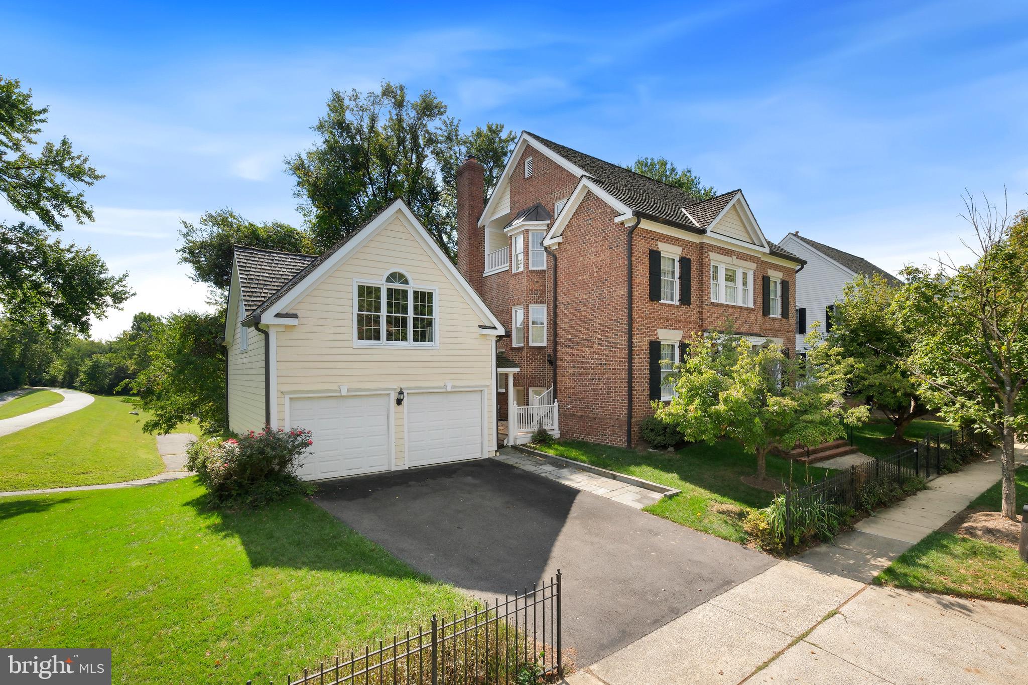 KENTLANDS - Residential