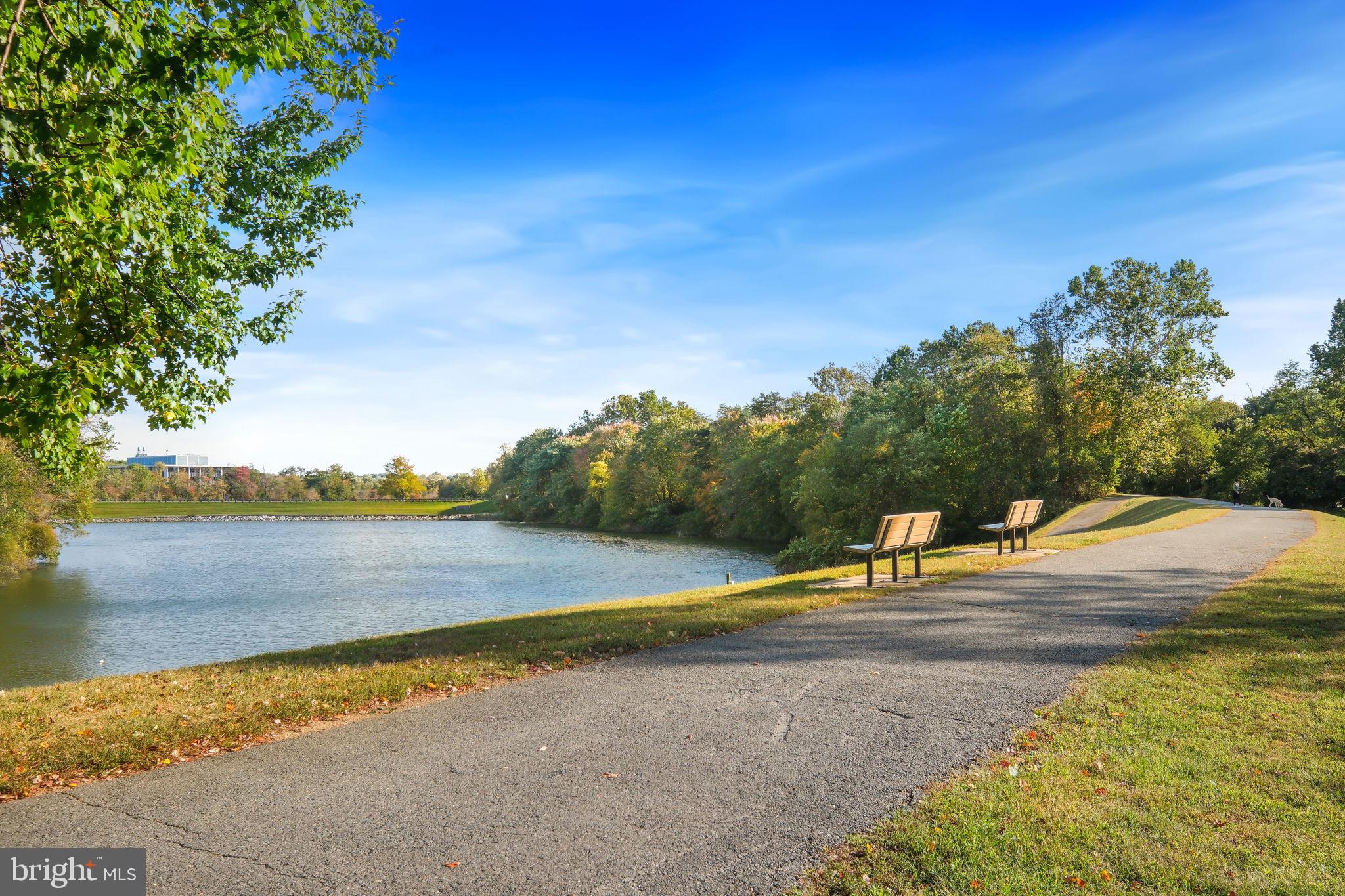 KENTLANDS - Residential
