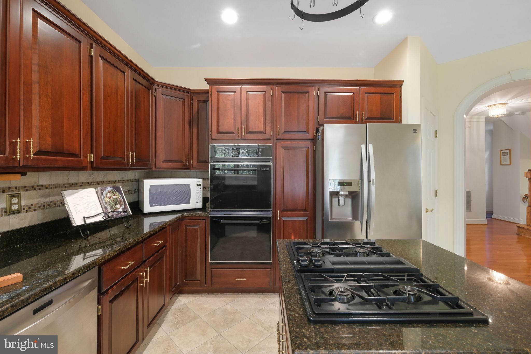 KENTLANDS - Residential