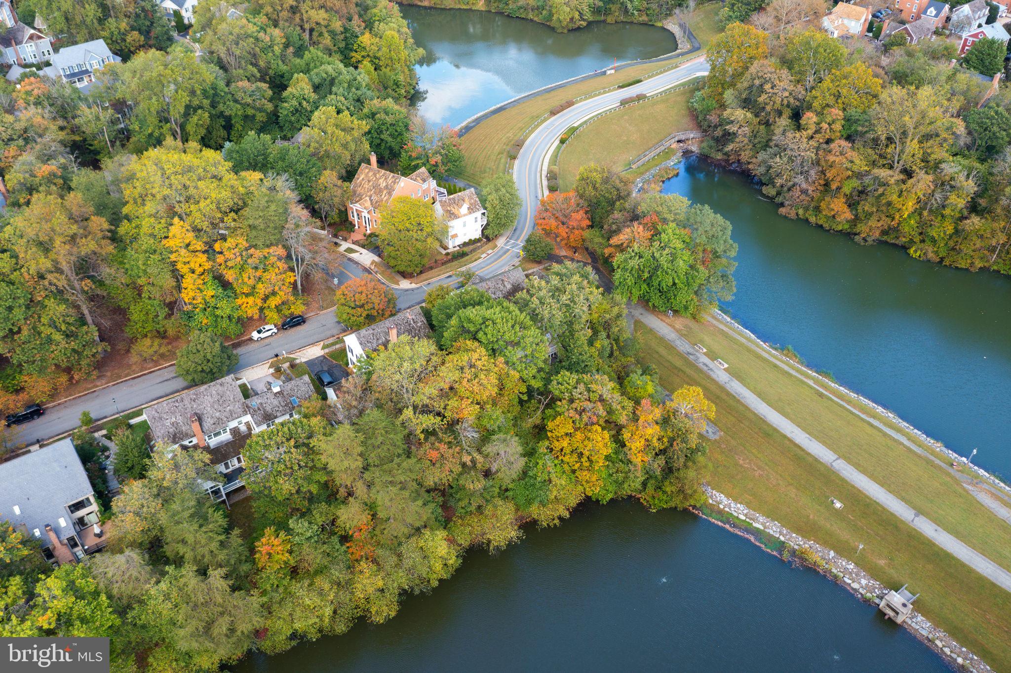 KENTLANDS - Residential