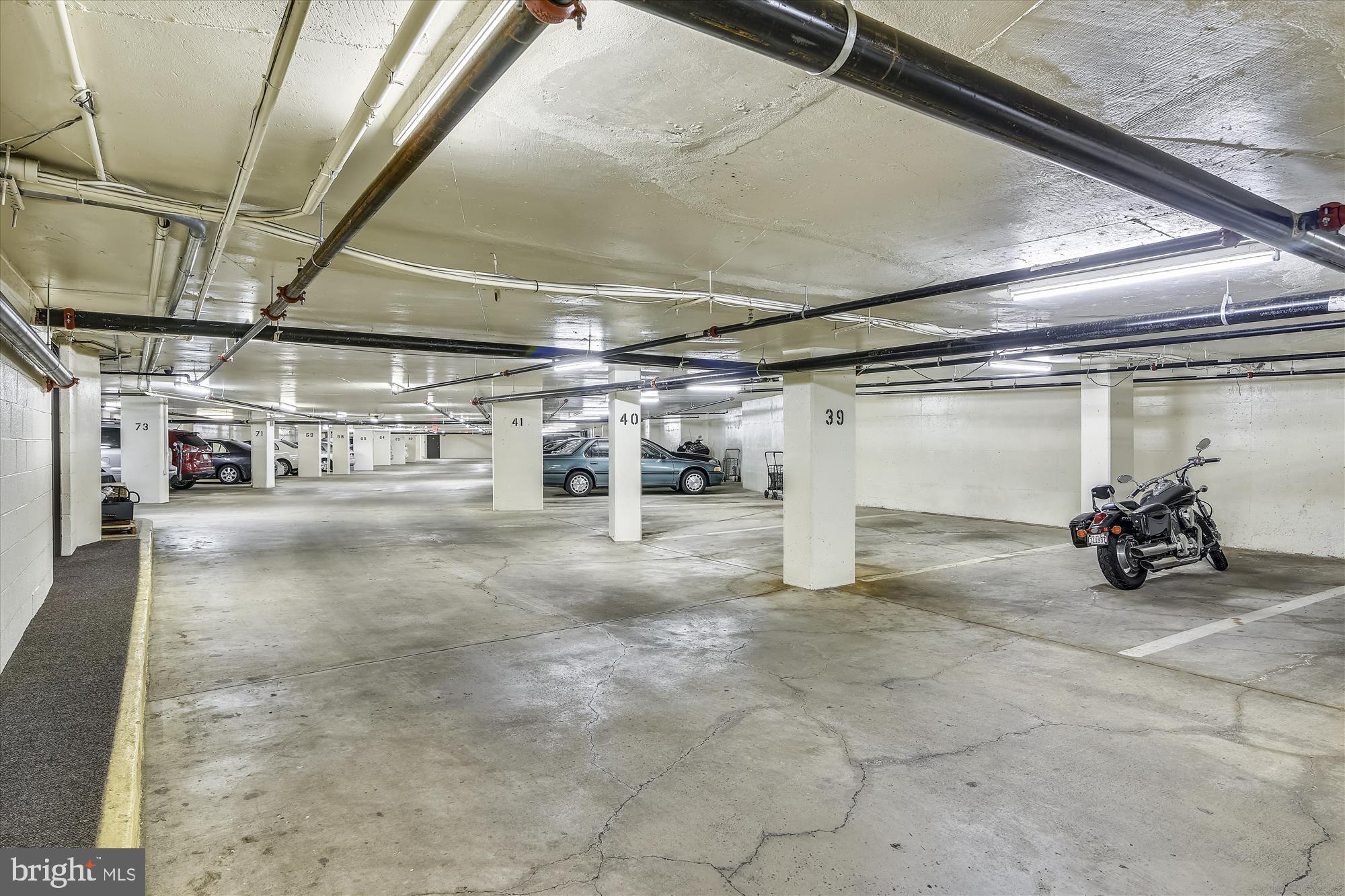 ROTONDA - Residential Lease