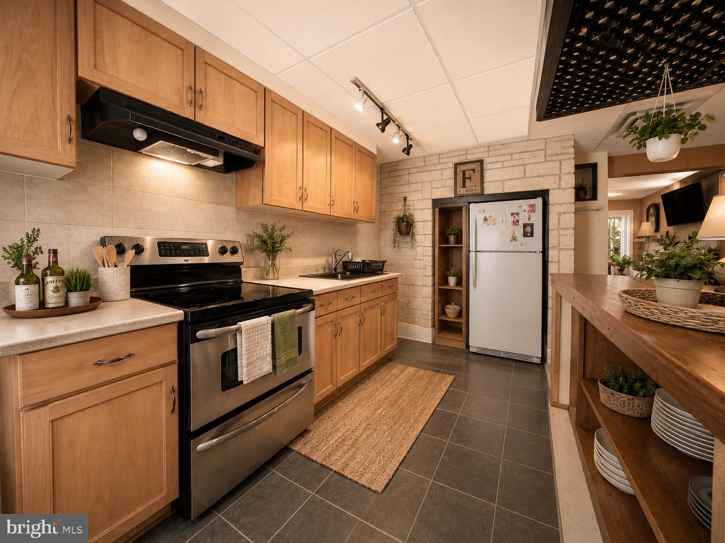 GERMANTOWN (EAST) - Residential