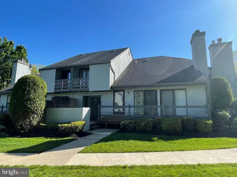 14 Peachtree Court, Monmouth Junction, NJ 08852 - MLS#: NJMX2011080