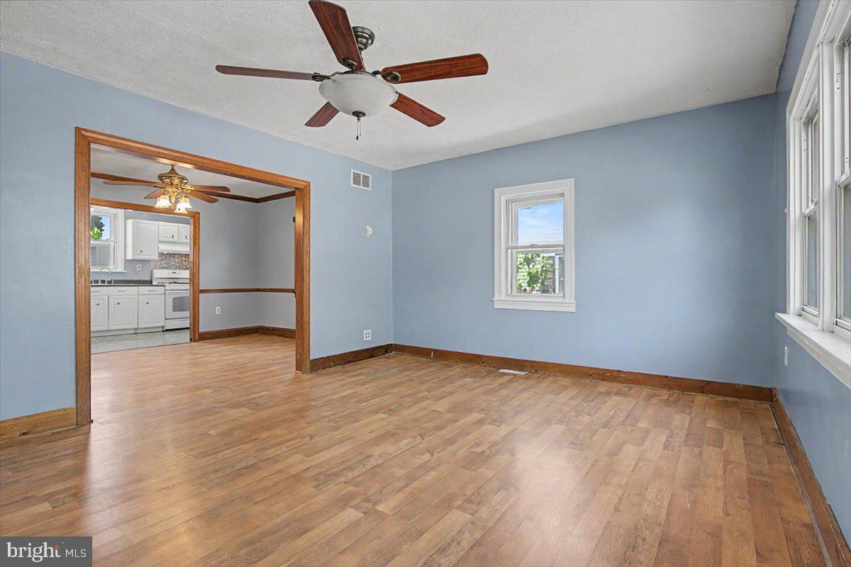 MANOR PARK - Residential