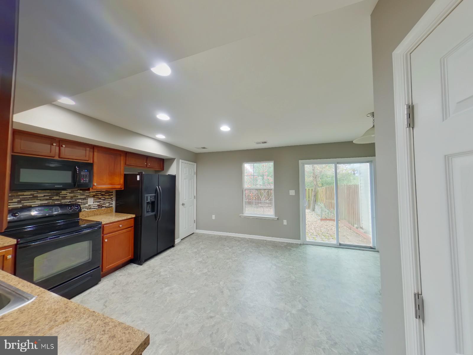 PRENTISS POINT - Residential Lease