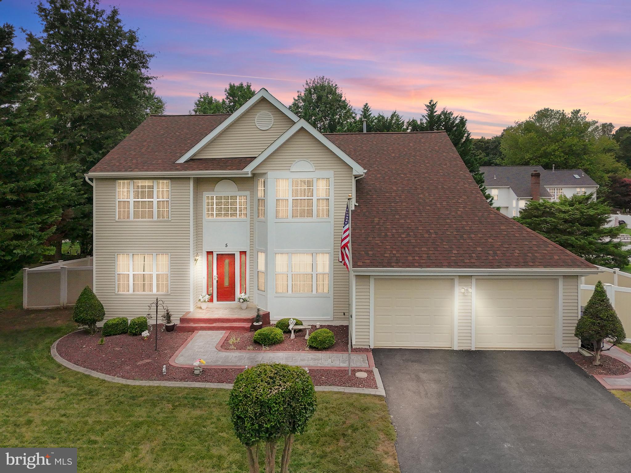 5 WENDOVER COURT