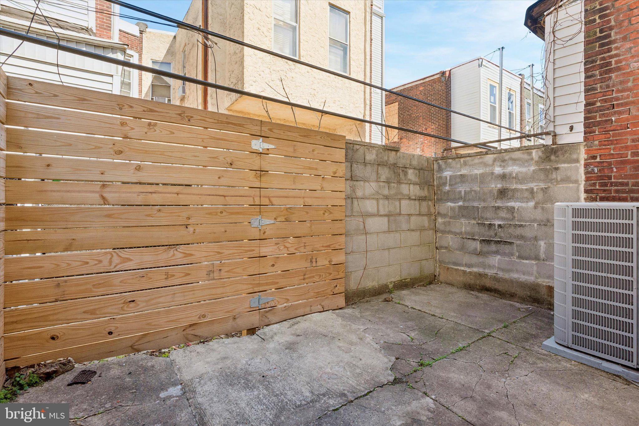 POINT BREEZE - Residential