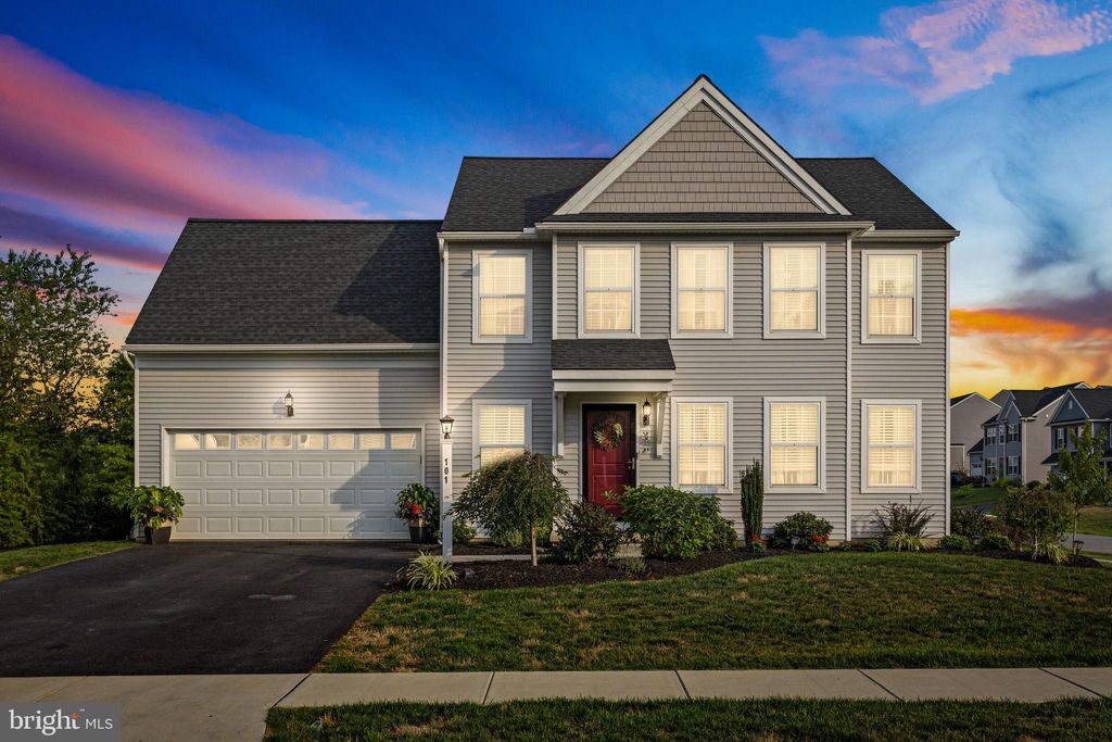 Photo of 101 Meadowbrook Lane, New Providence, PA 17560 (MLS # PALA2054944)