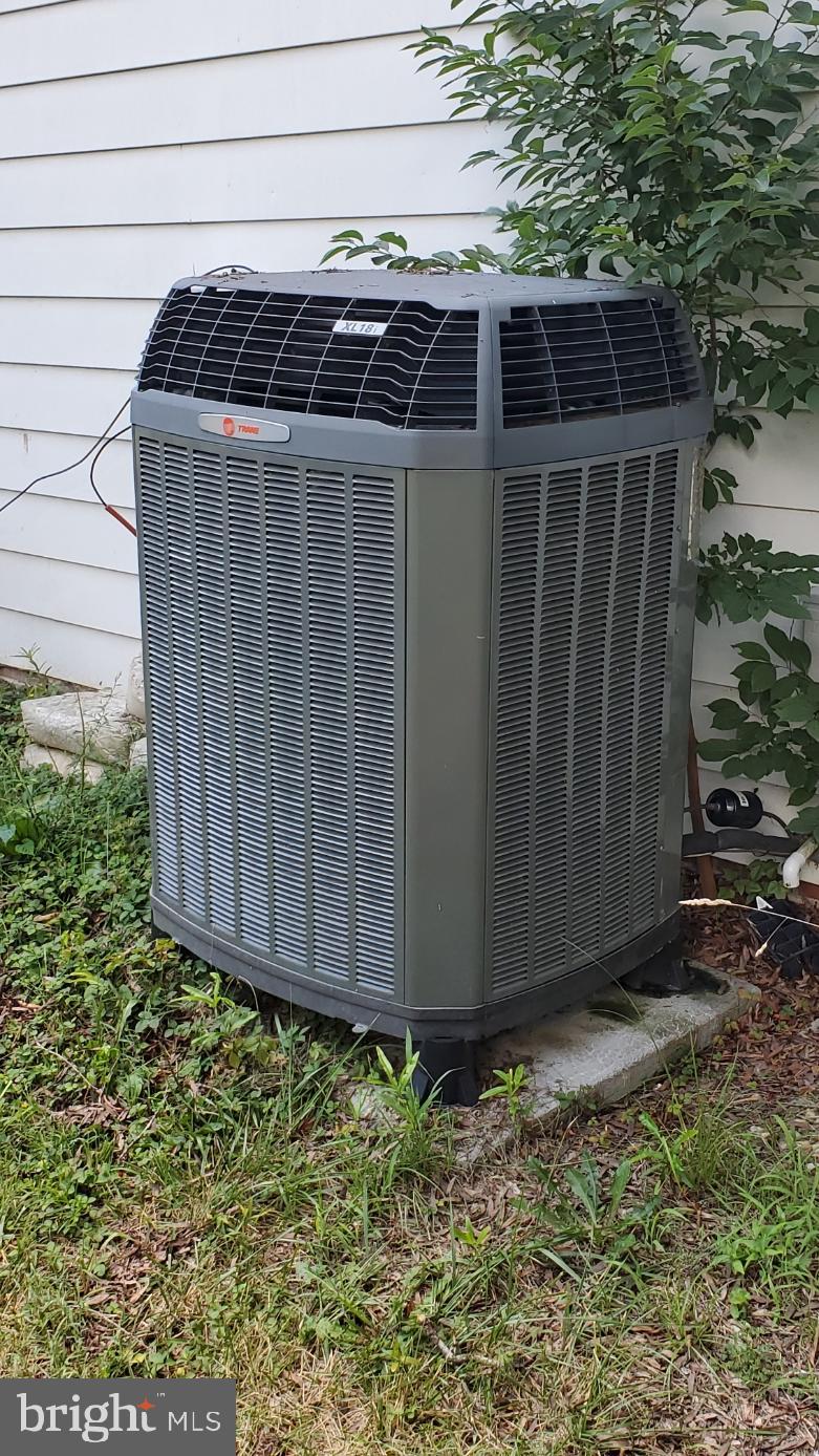 MAPLE GROVE - Residential