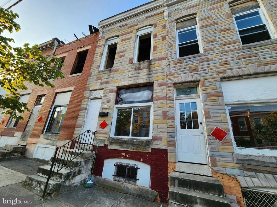 ONLINE AUCTION: Bidding begins 9/26/2023 @ 10:00 AM. Bidding ends 9/28/2023 @ 11:20 AM. List Price is Suggested Opening Bid. Deposit: $5,000. 10% Buyer's Premium will be added to the high bid. 2 Story Townhouse located in the Berea area. JUST MINUTES to Clifton Park & Johns Hopkins Hospital. Easy access to major traffic artery N Gay St. Property is vacant, fire damaged & in need of renovations.