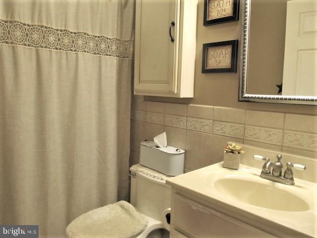 BALTIMORE HIGHLANDS - Residential