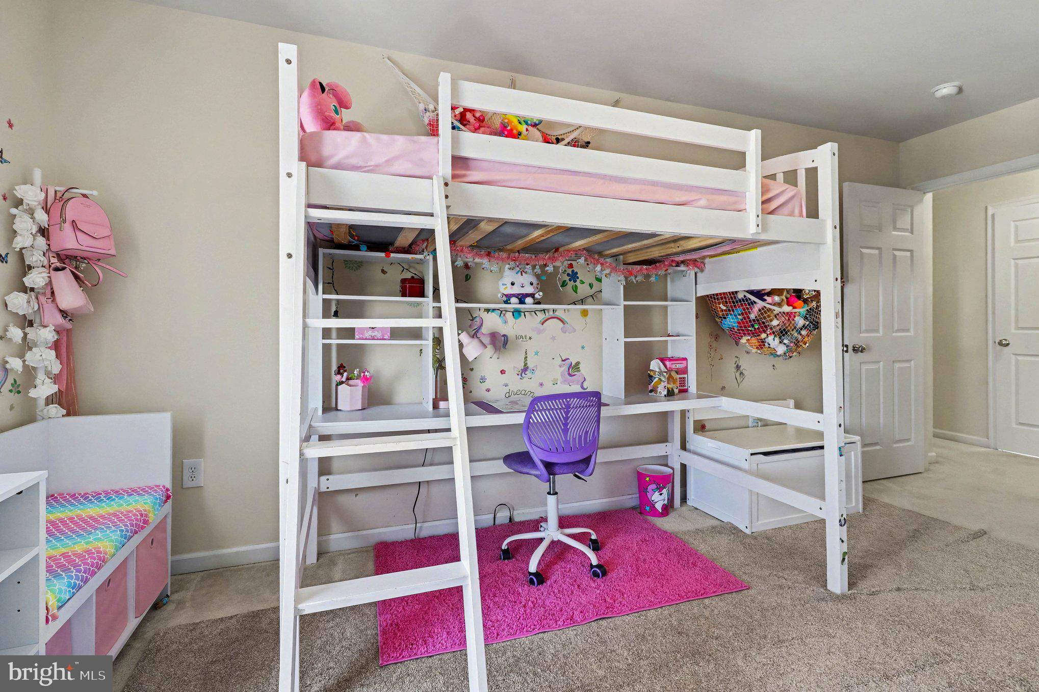 STAFFORD LAKES VILLAGE - Residential