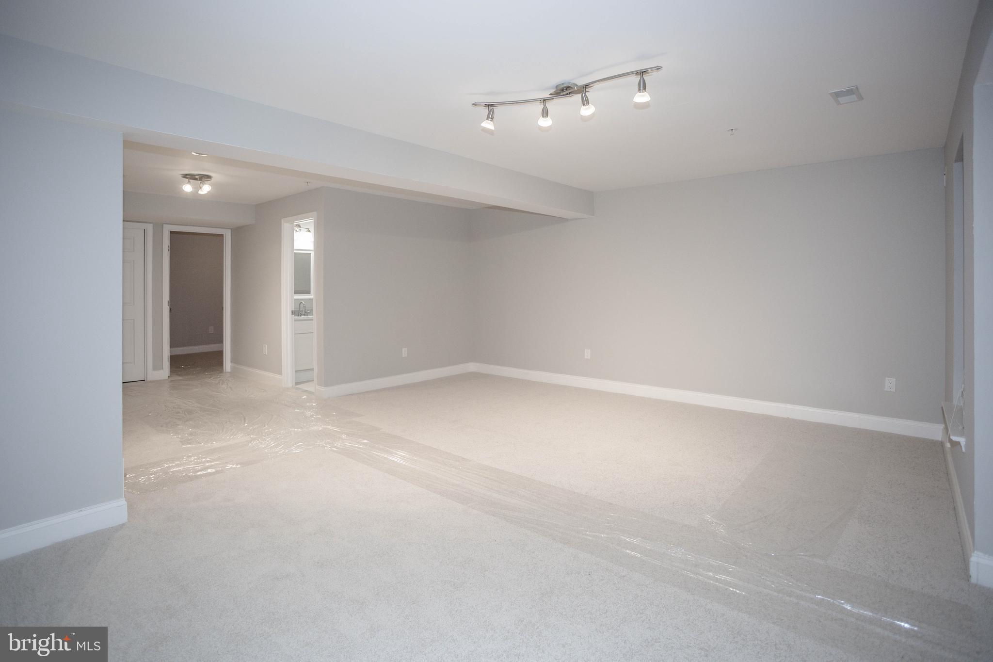 STONEHURST - Residential