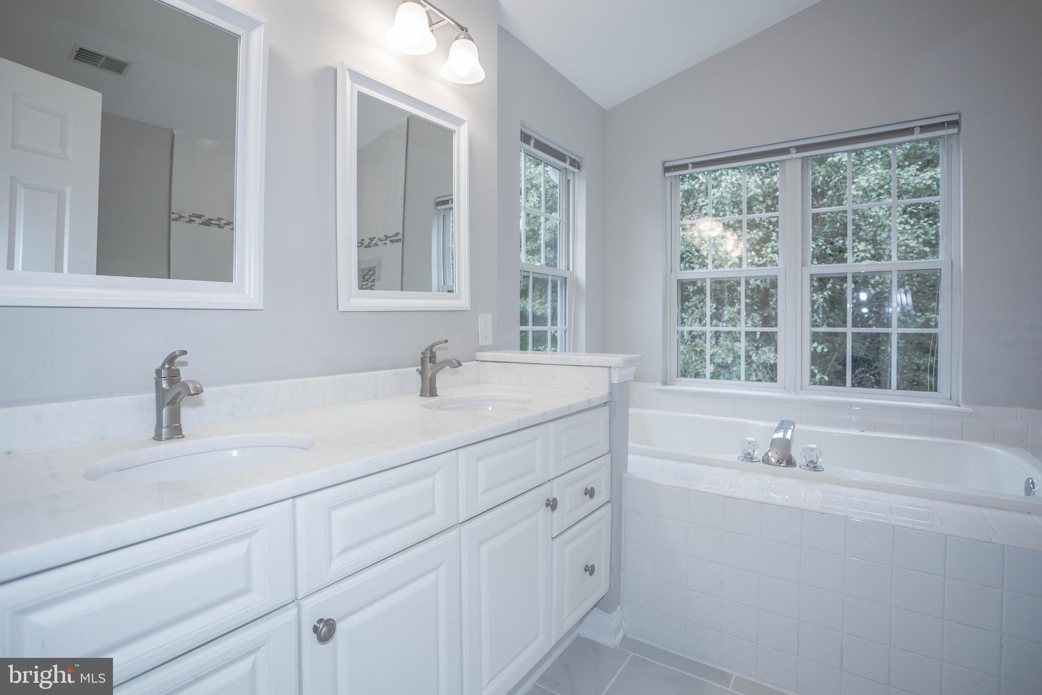 STONEHURST - Residential