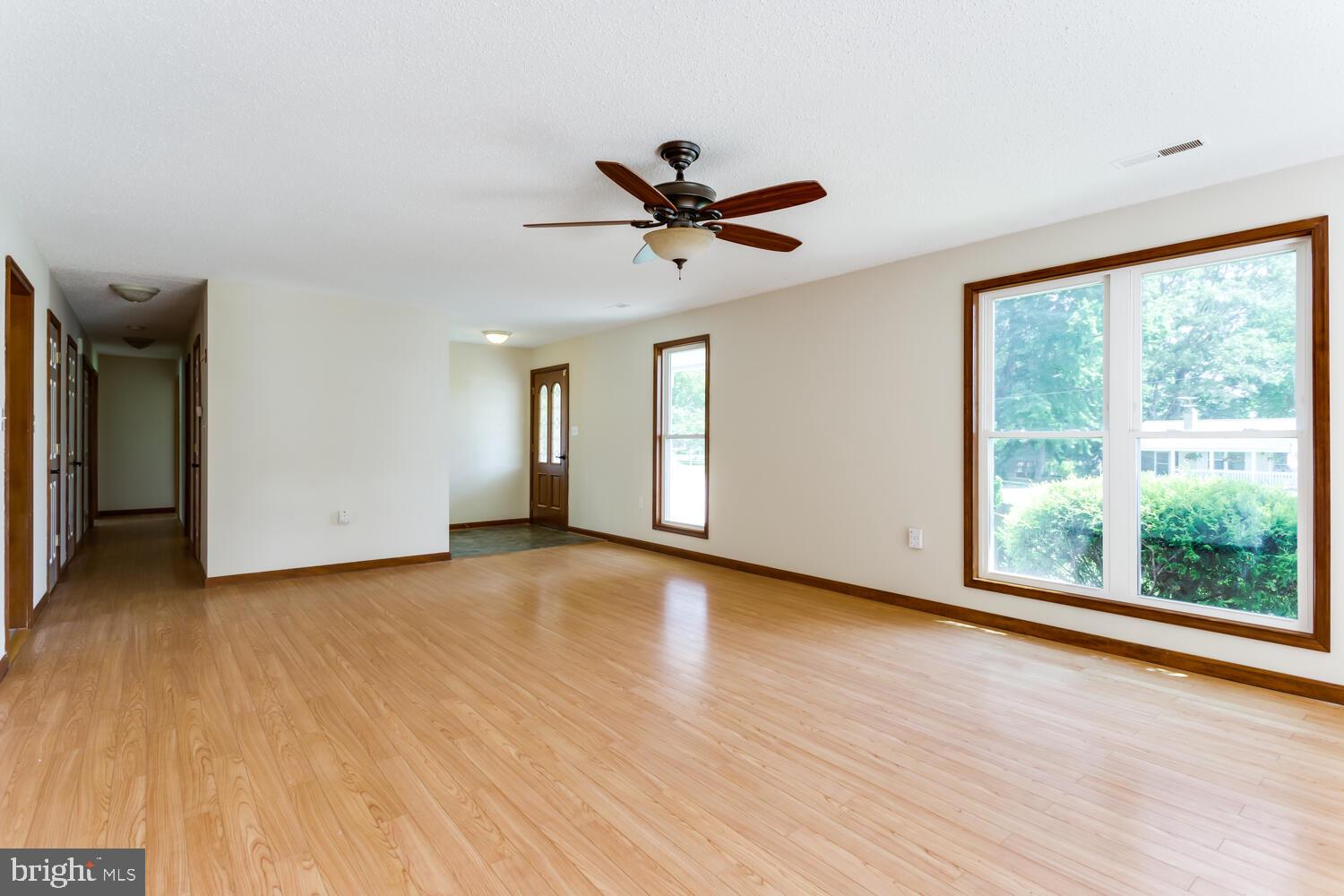 GOLDEN BEACH - Residential