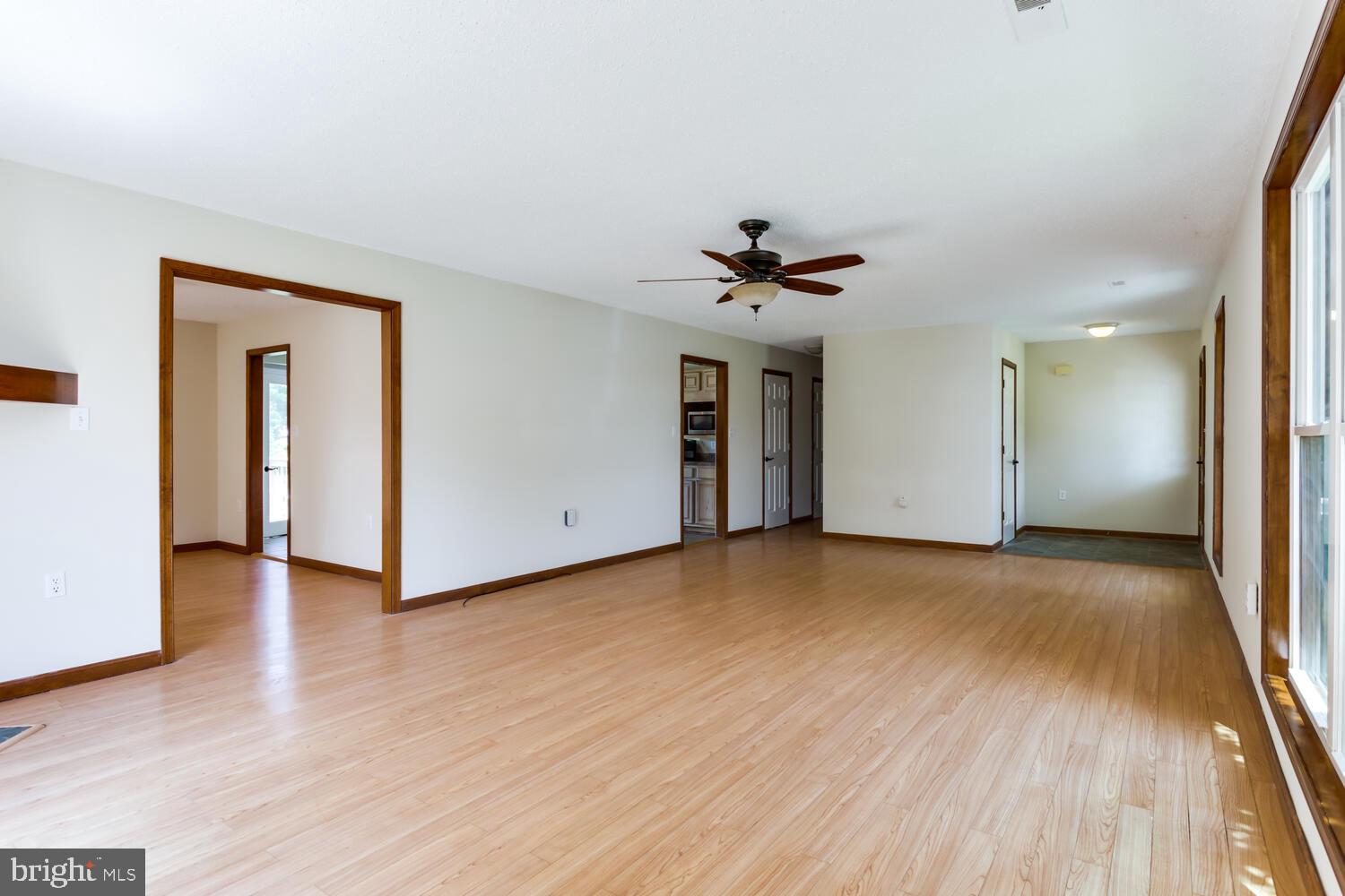 GOLDEN BEACH - Residential