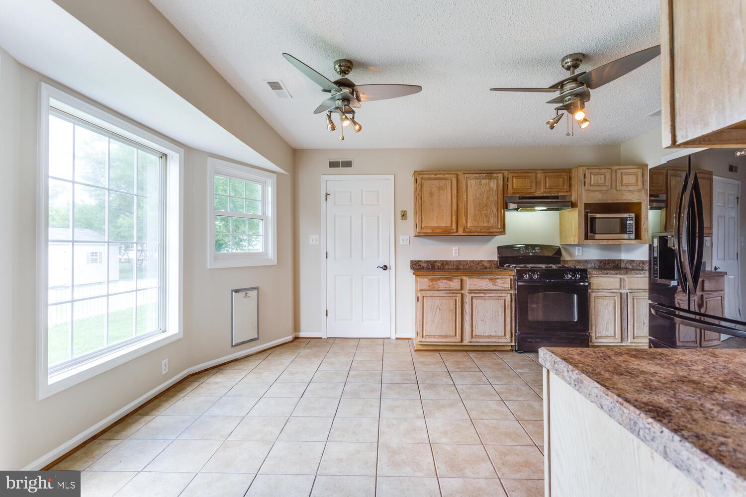 GOLDEN BEACH - Residential