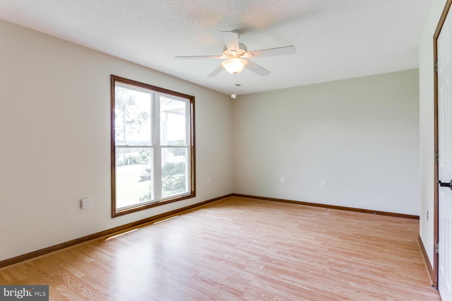 GOLDEN BEACH - Residential