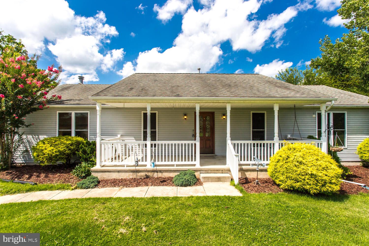 GOLDEN BEACH - Residential