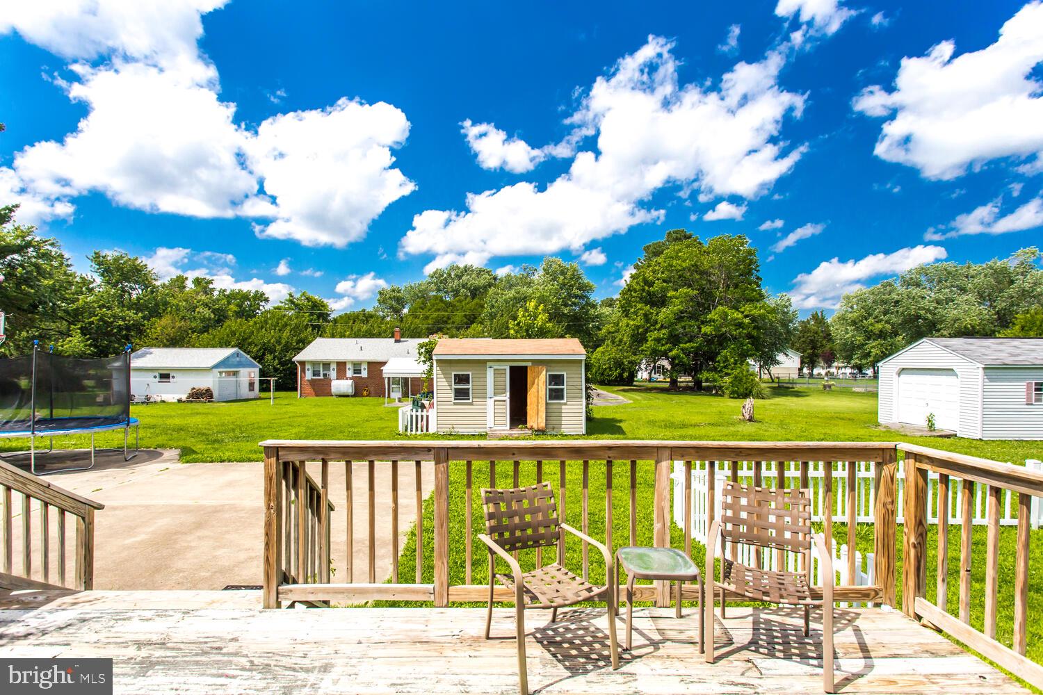 GOLDEN BEACH - Residential