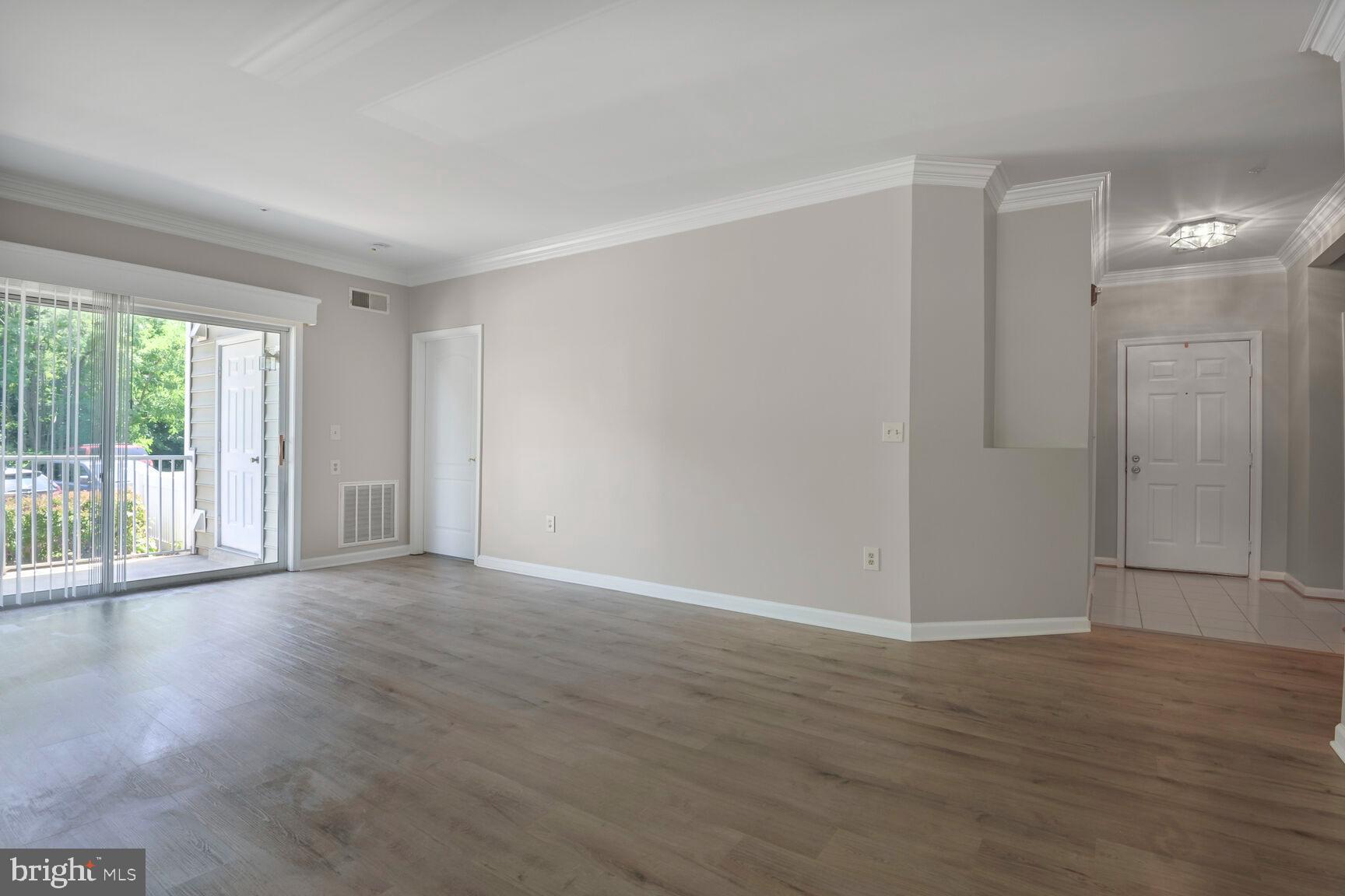 20901 CEDARPOST SQUARE 101