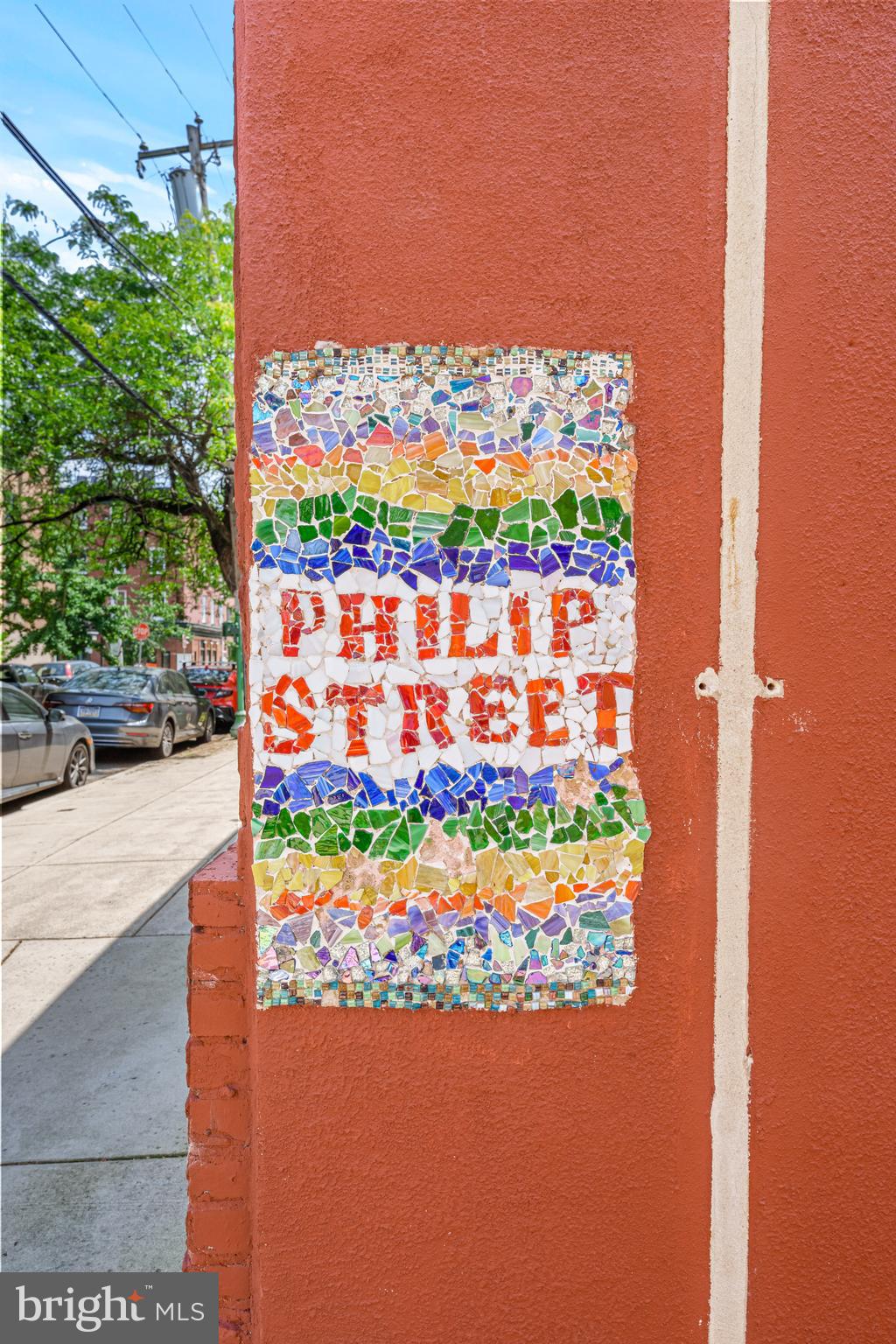 QUEEN VILLAGE - Residential