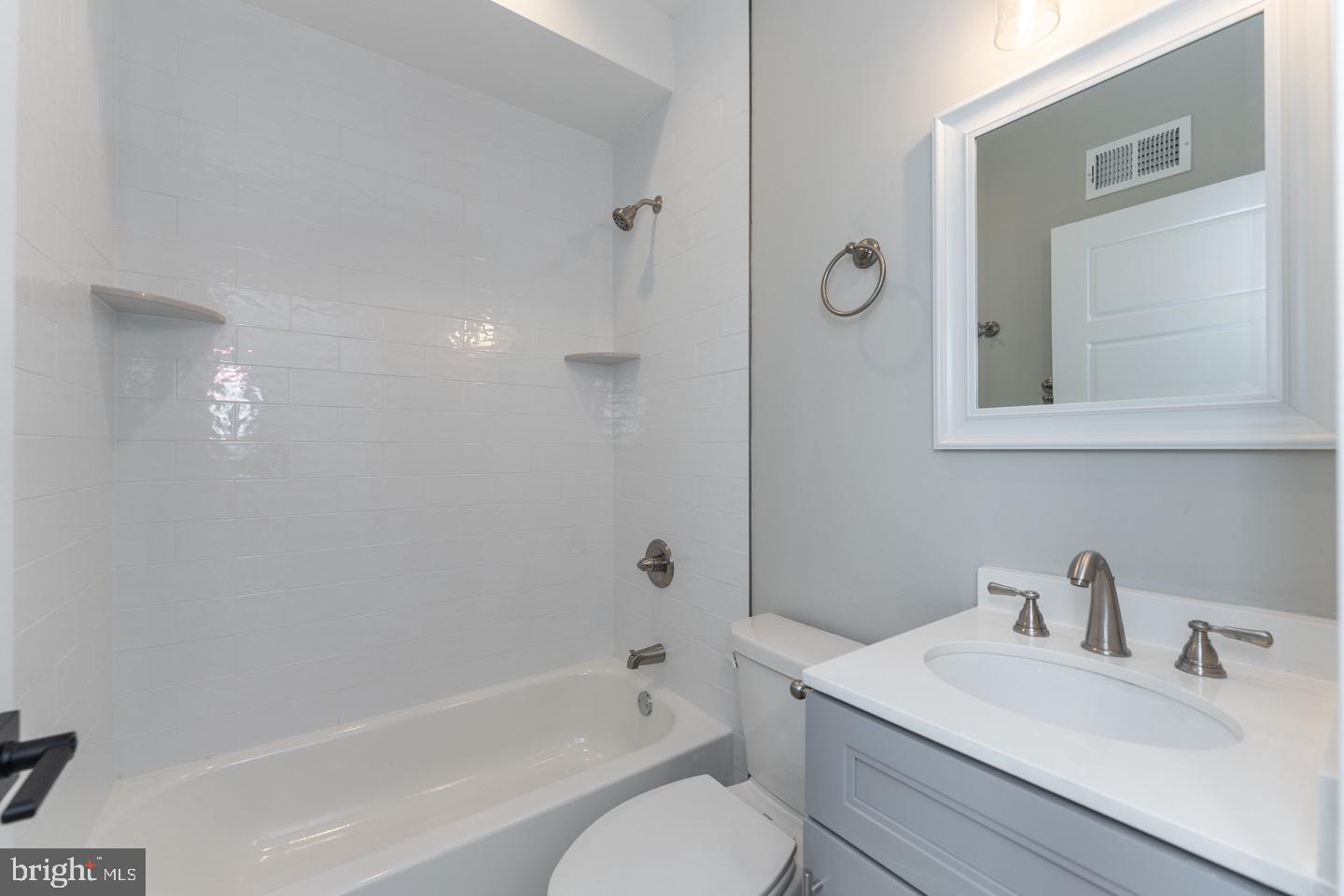 NORRIS SQUARE - Residential Lease