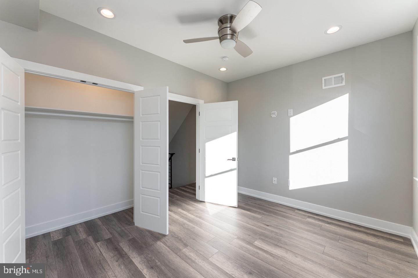 NORRIS SQUARE - Residential Lease