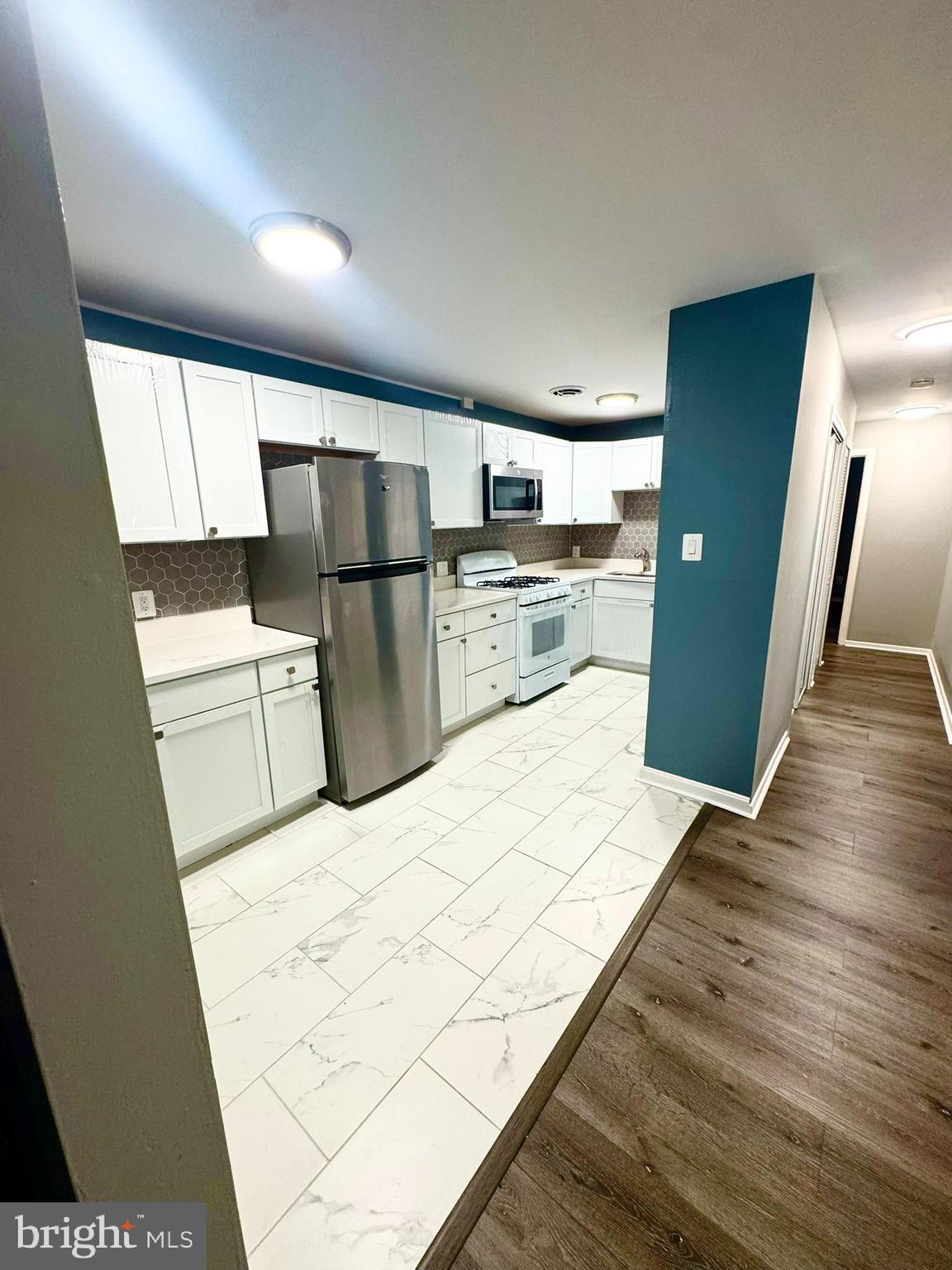 218 LOCUST STREET SE 143