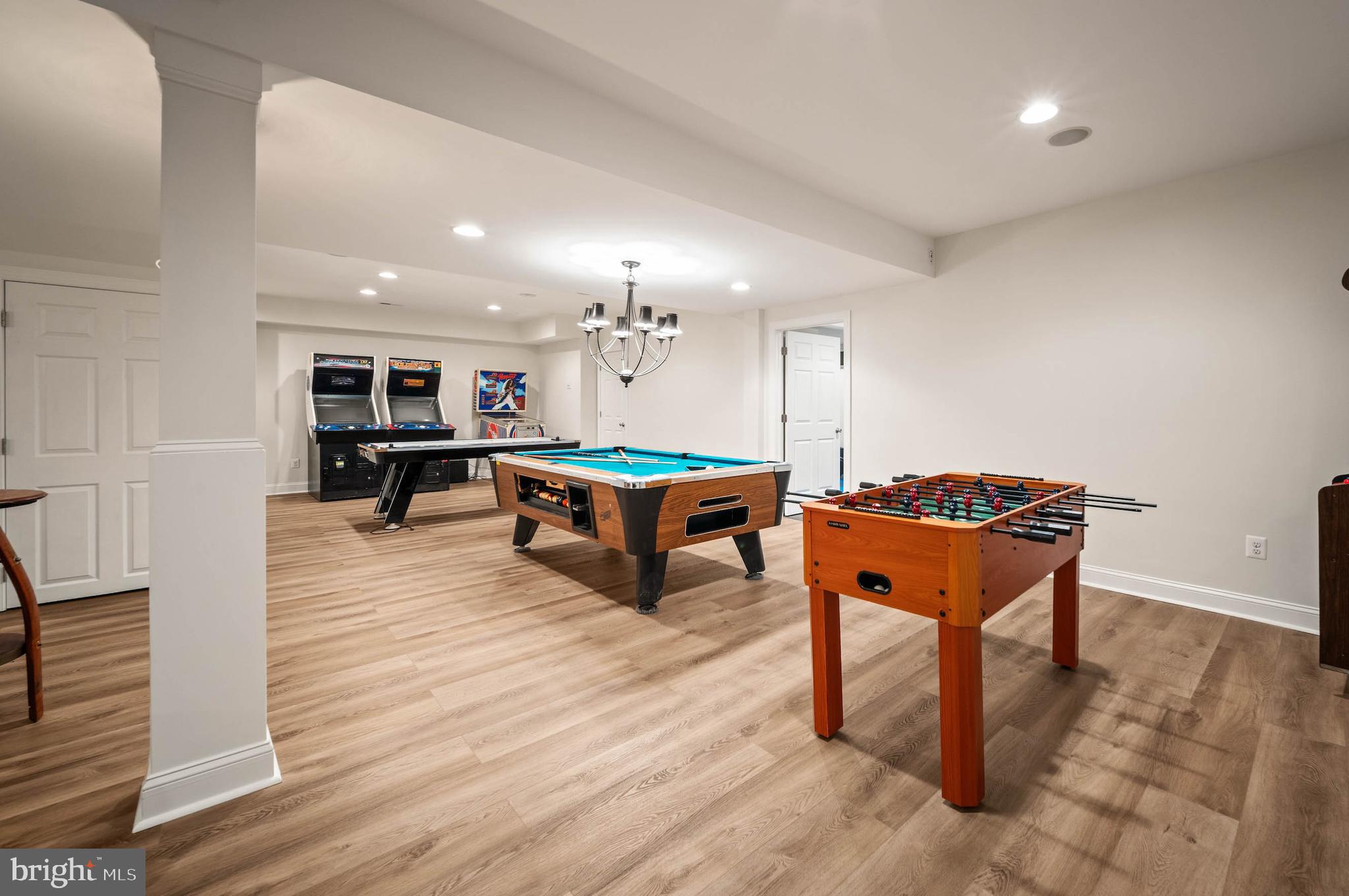 HUNT VALLEY CHASE - Residential