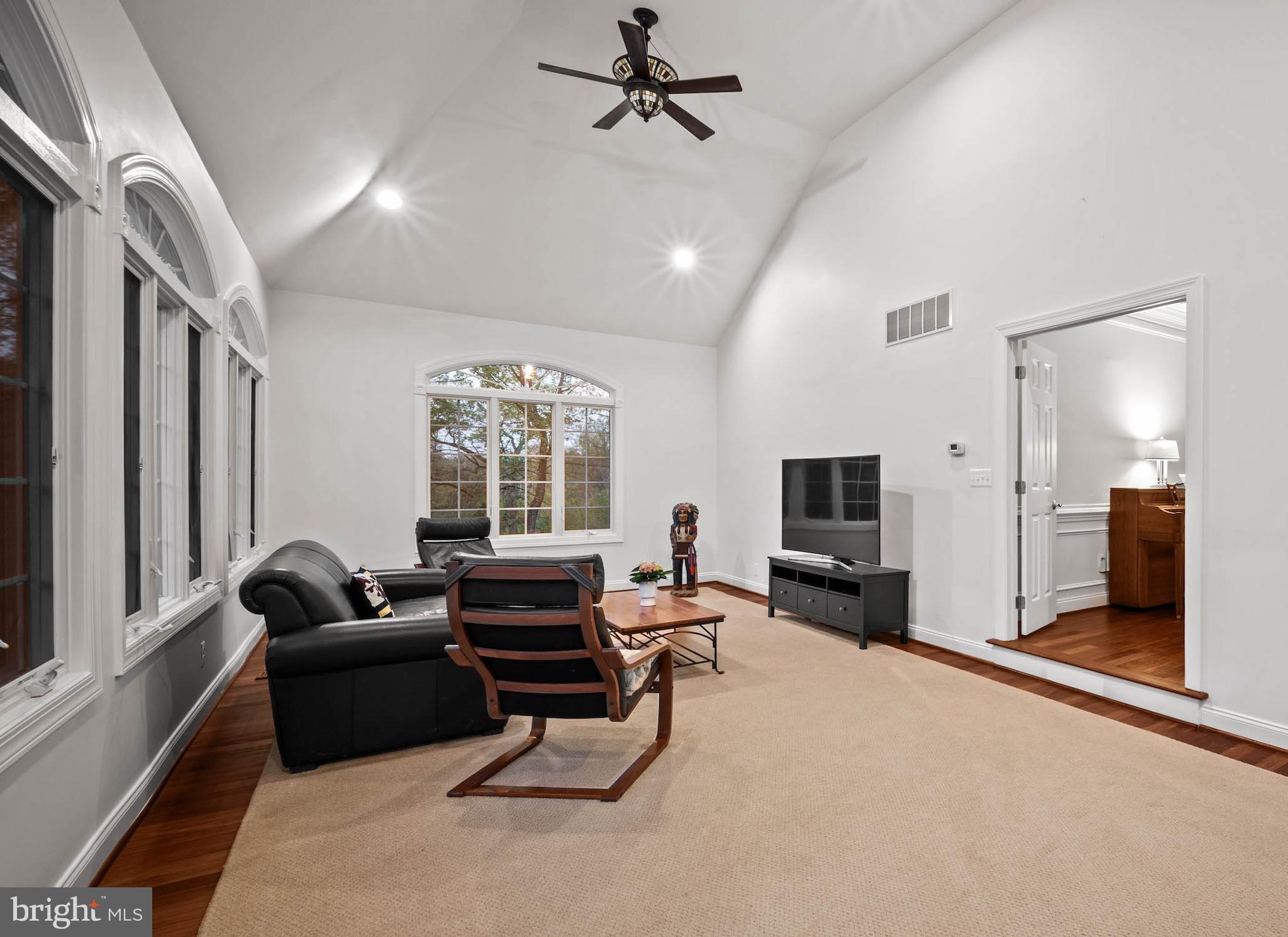 HUNT VALLEY CHASE - Residential