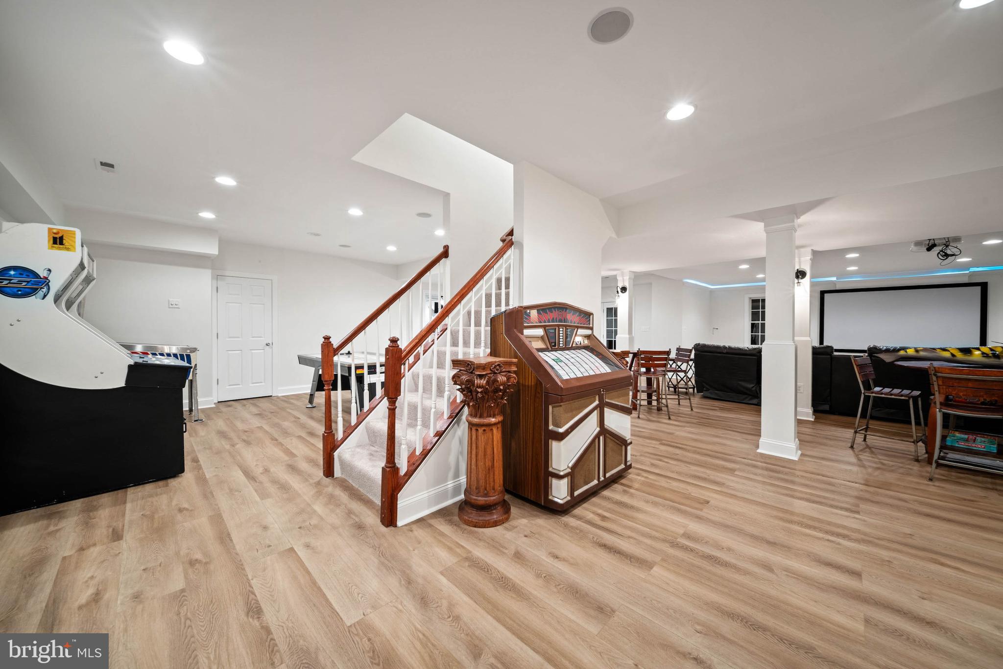 HUNT VALLEY CHASE - Residential