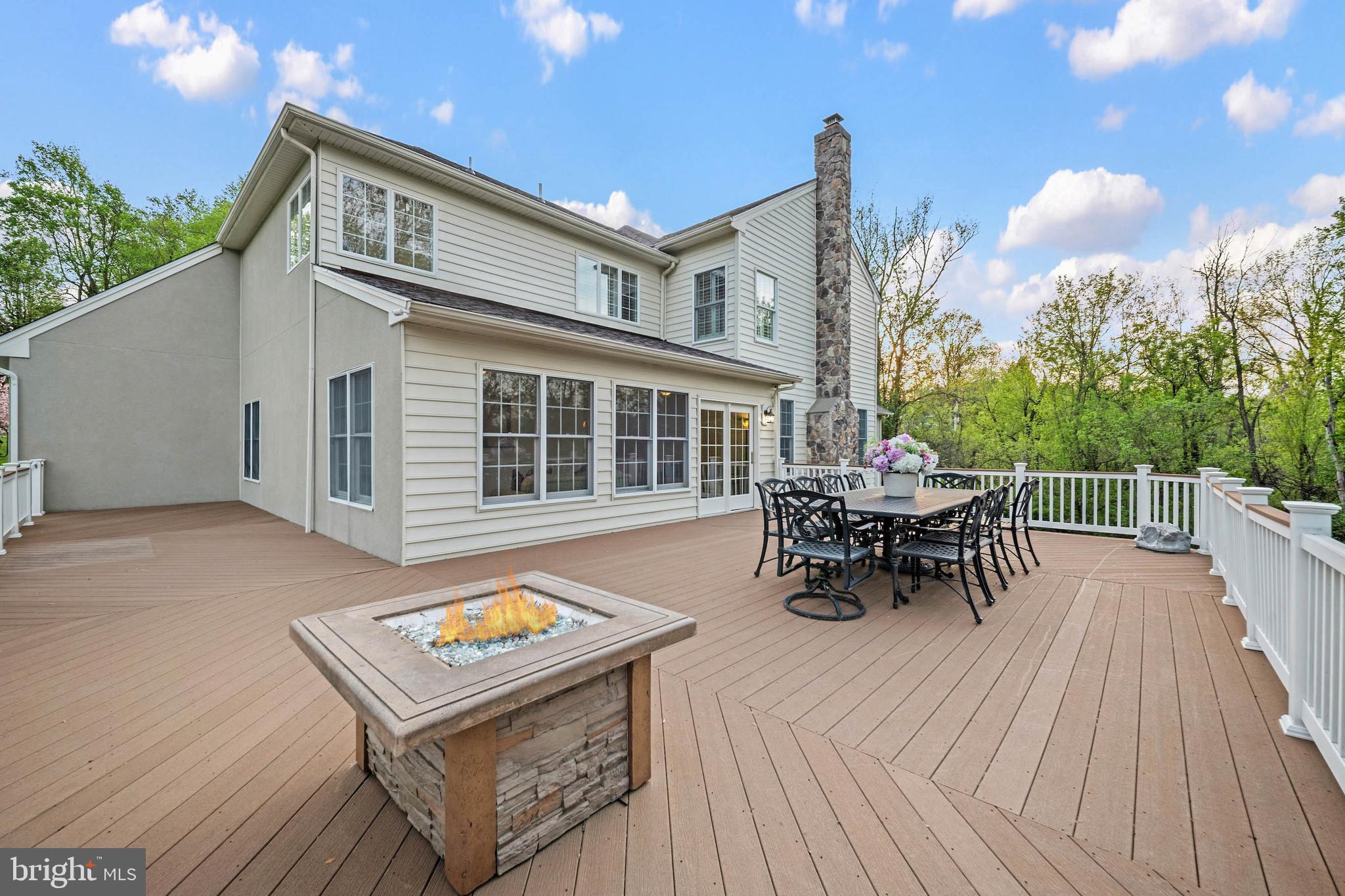 HUNT VALLEY CHASE - Residential