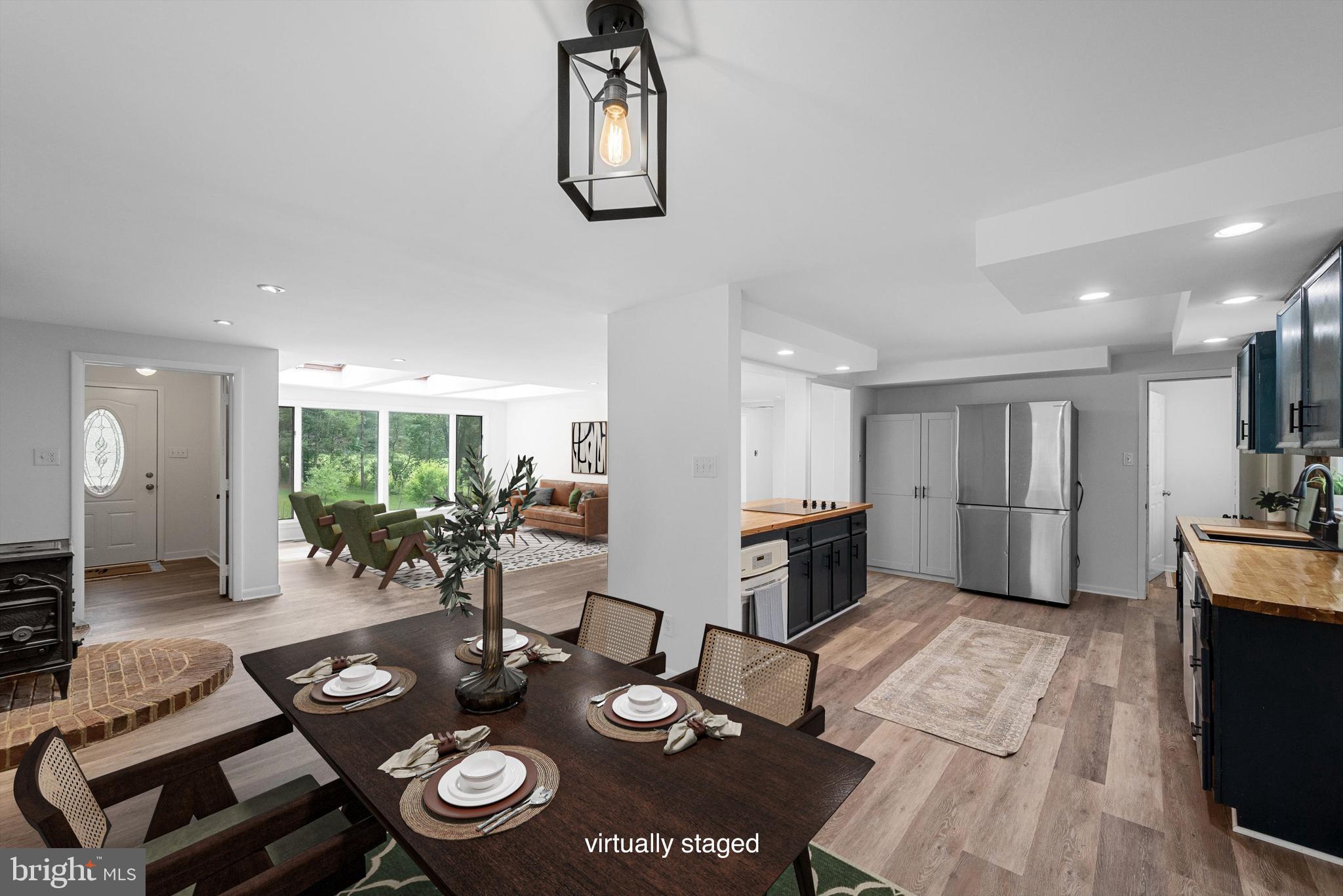13293 BEECHWOOD LANE