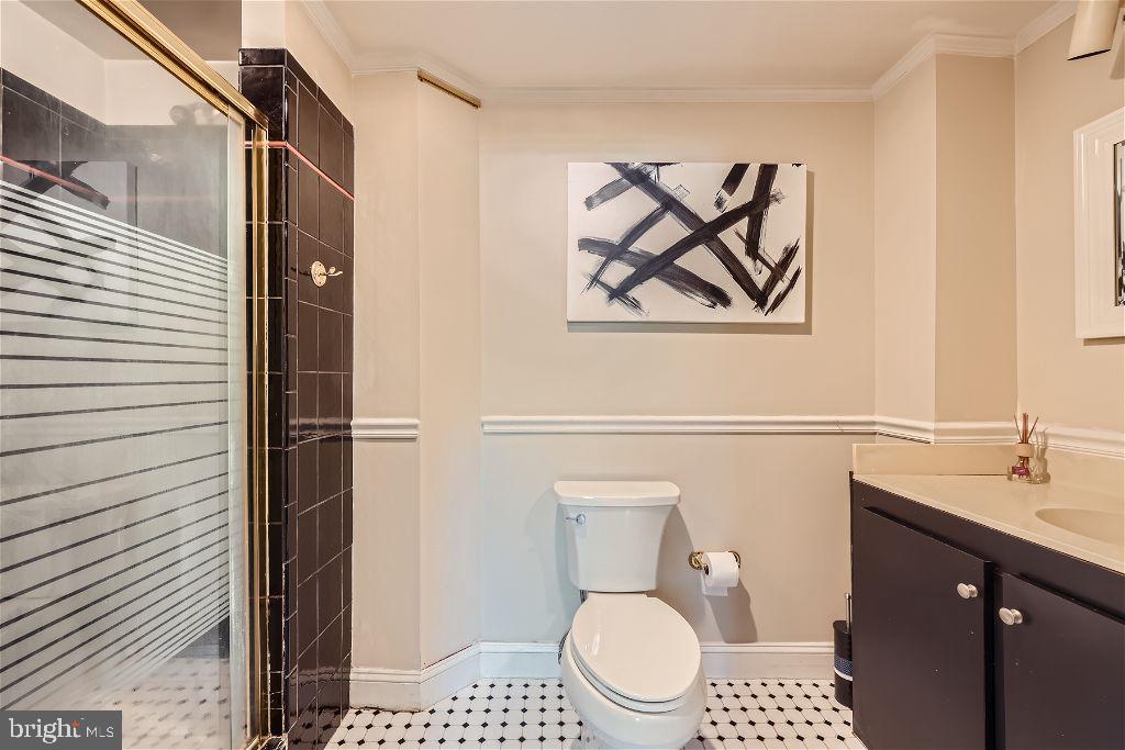 LAKESIDE VISTA - Residential