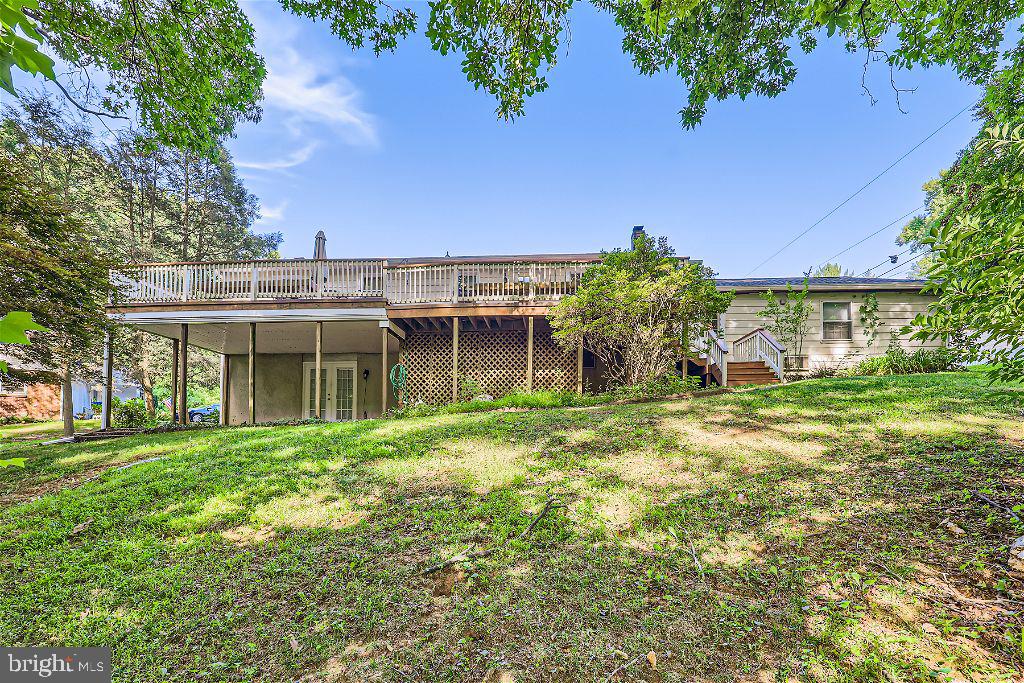 LAKESIDE VISTA - Residential