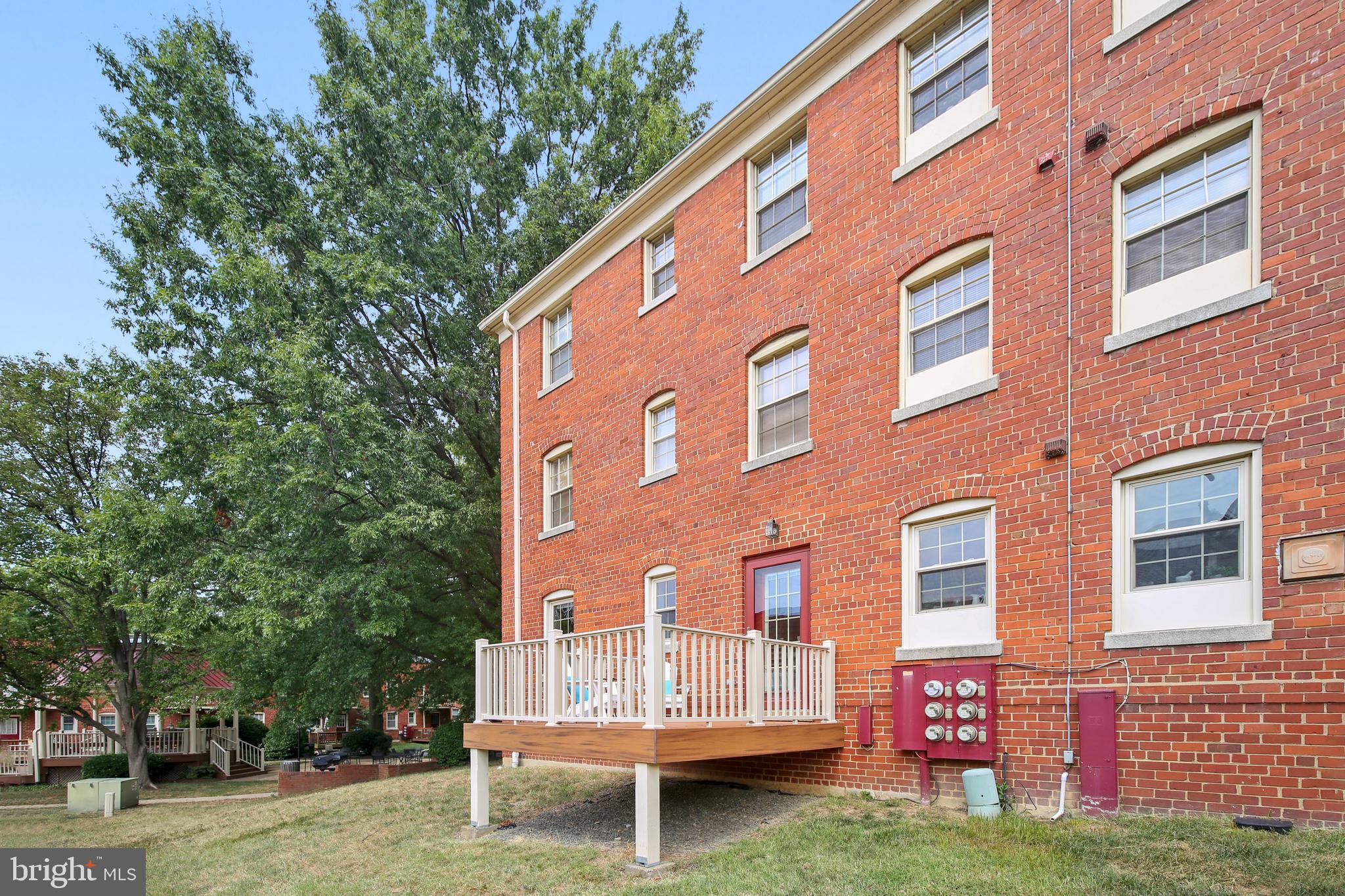 HARBOR TERRACE - Residential Lease