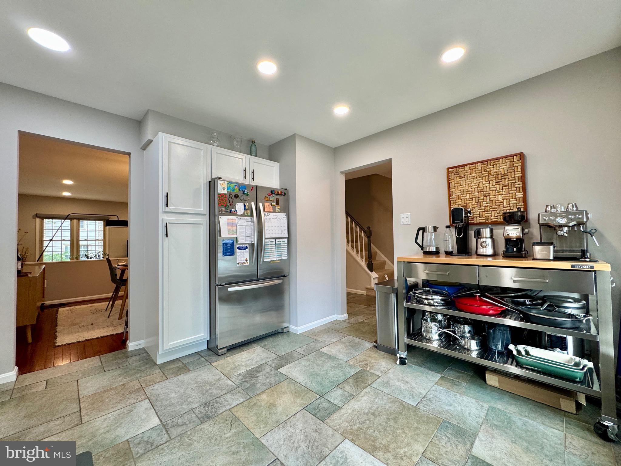 COUNTRY CREEK - Residential Lease