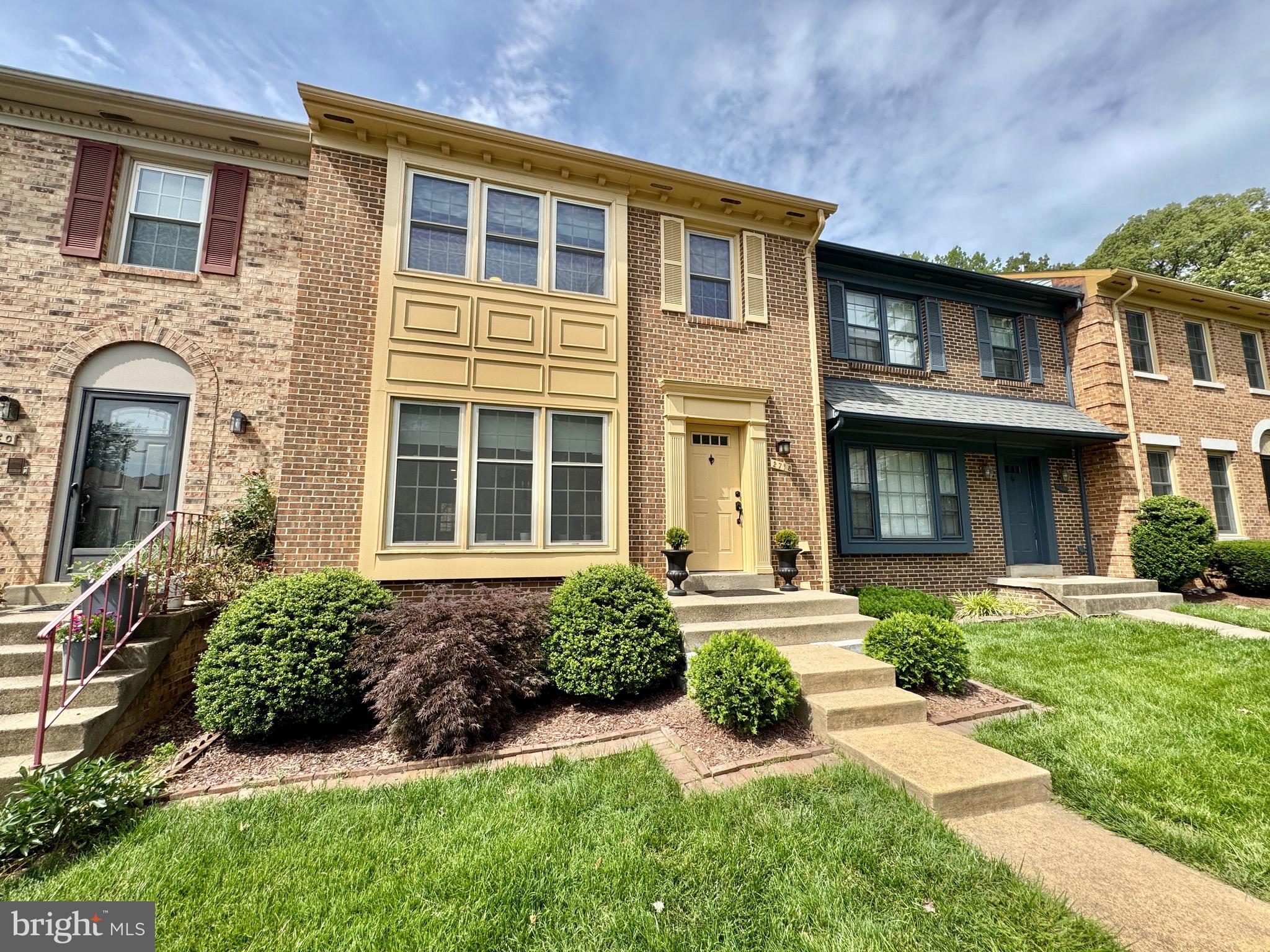 COUNTRY CREEK - Residential Lease